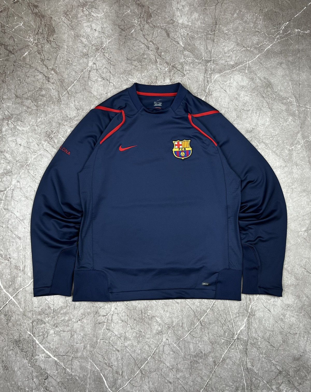 Nike Vintage 90s F. C. Barcelona Nike Soccer Sweatshirt Rare Y2K Size US XL / EU 56 / 4 - 2 Thumbnail
