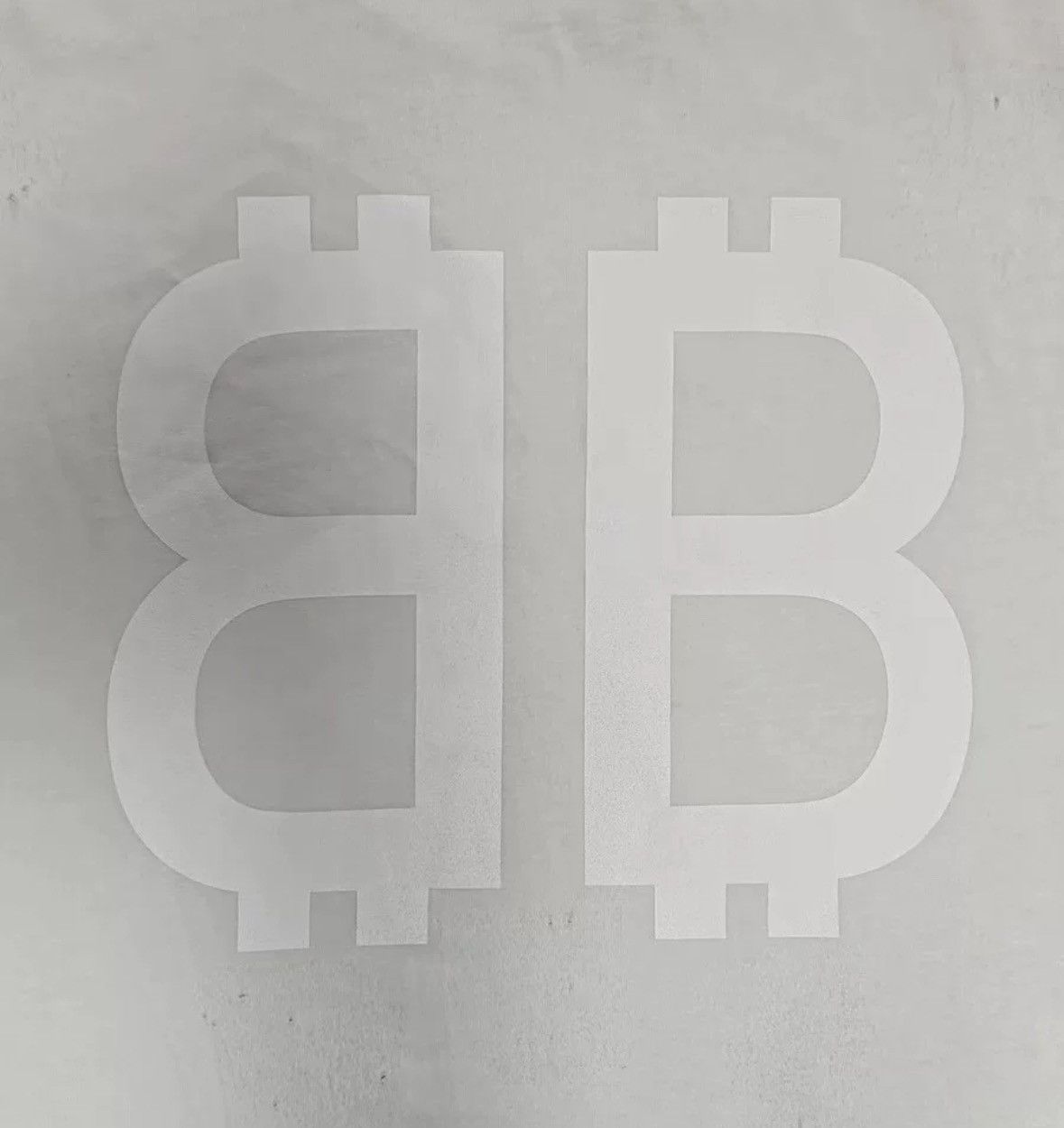 Balenciaga Balenciaga mud dyed Bitcoin short sleeved shirt Size US S / EU 44-46 / 1 - 4 Thumbnail