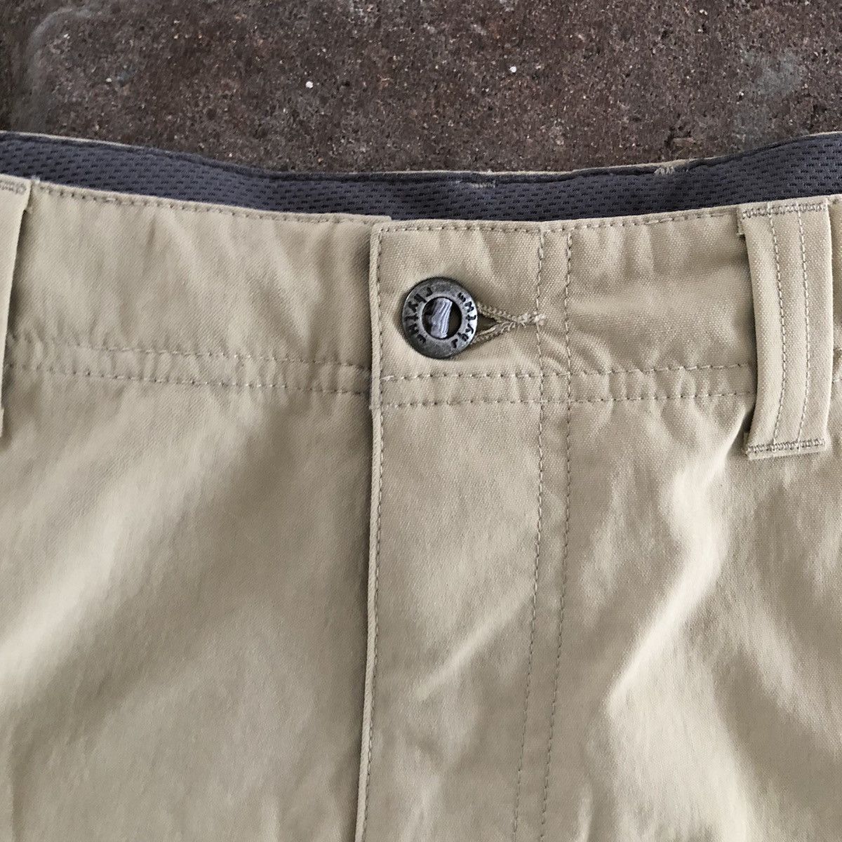 Patagonia NWT Patagonia Shorts Mens 36 Khaki Outdoor Scrambler Nylon Size US 36 / EU 52 - 2 Thumbnail