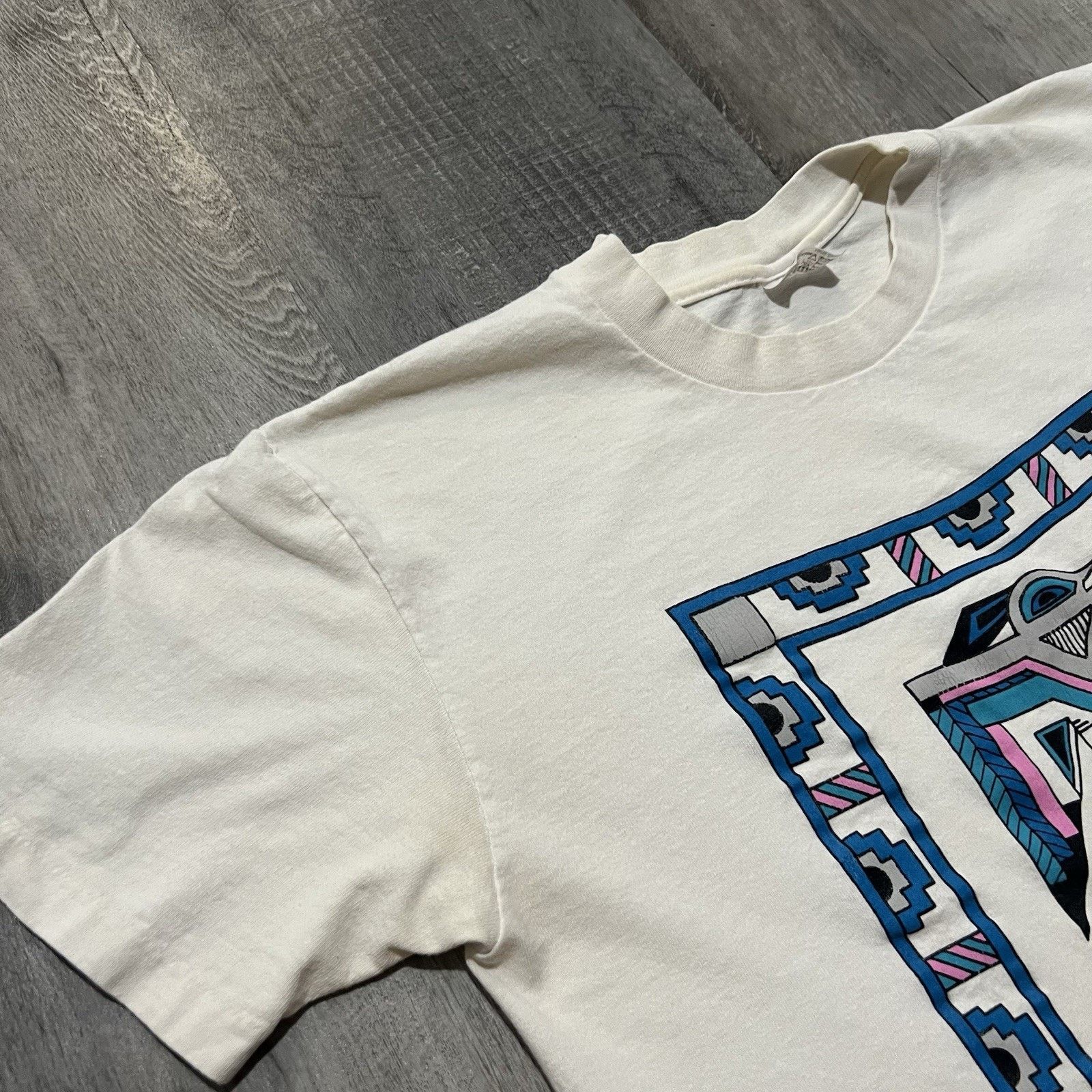Vintage Vintage Four Corners Native American Thunderbird Art T Shirt Size US M / EU 48-50 / 2 - 4 Thumbnail