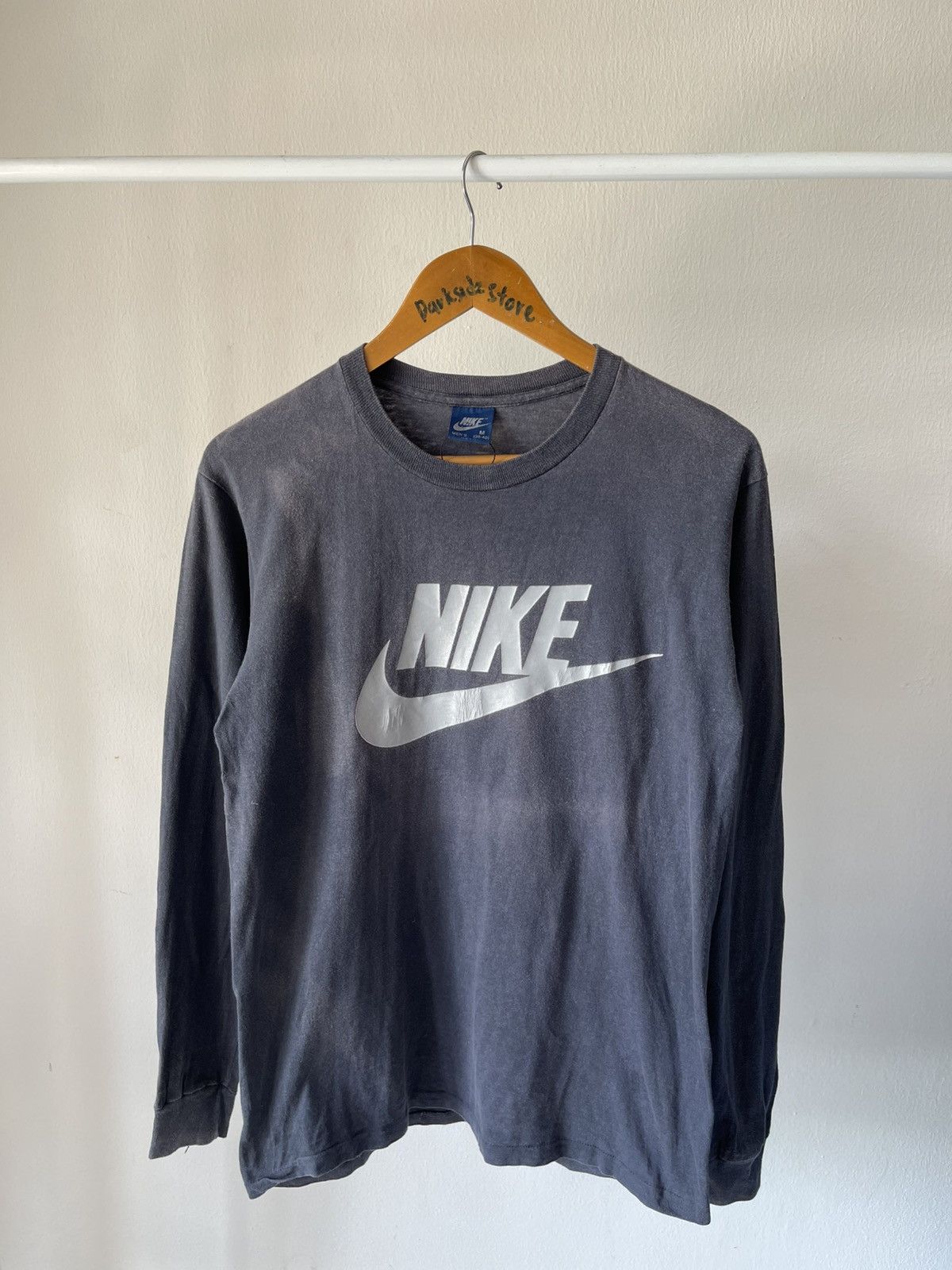 Nike × Vintage 80s Nike Blue Tag Faded Long Sleeve Size US M / EU 48-50 / 2 - 1 Thumbnail