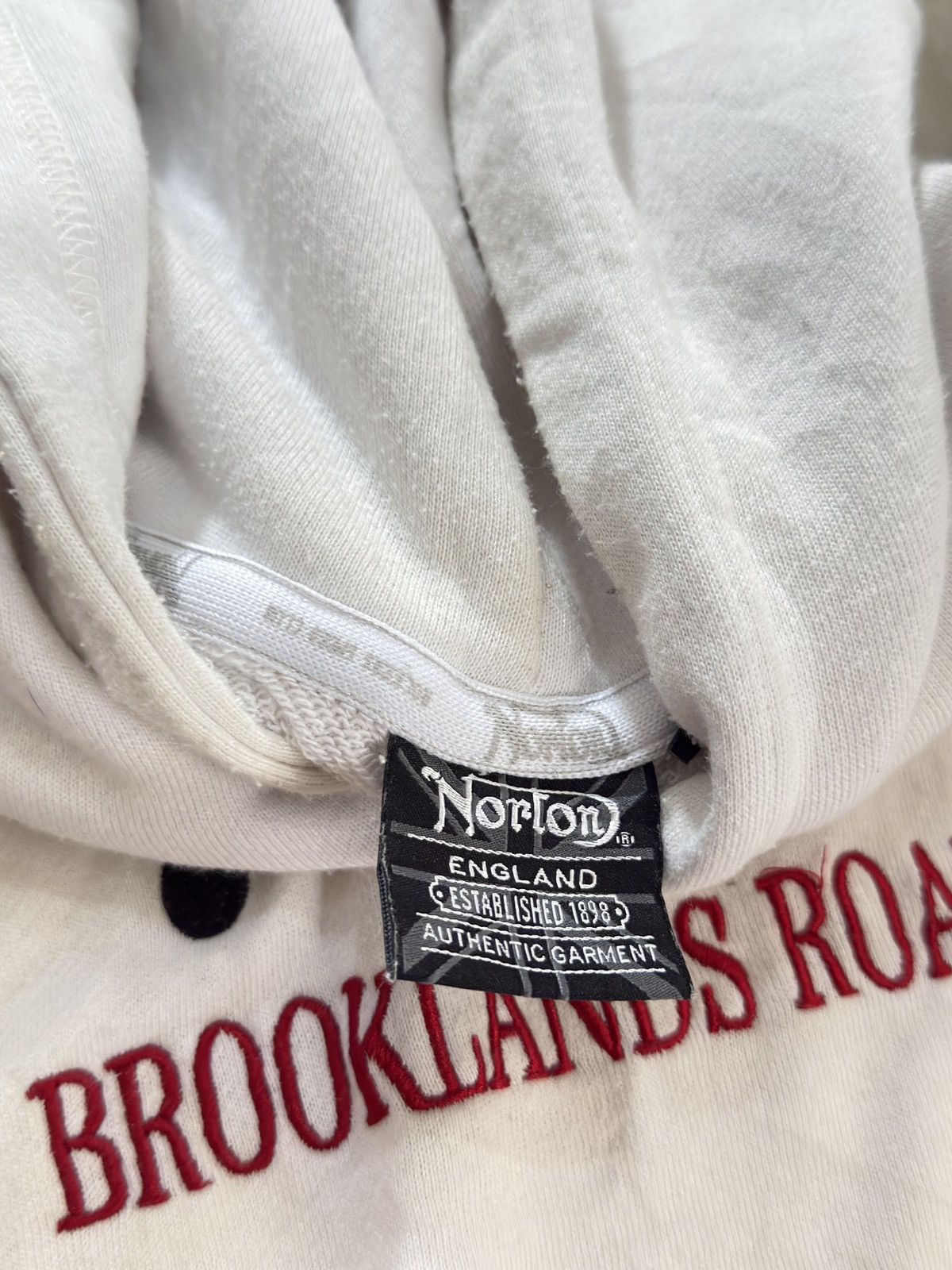 Norton Norton Vintage King Of Motorcyle England Authentic Hoodie Size US XL / EU 56 / 4 - 4 Thumbnail