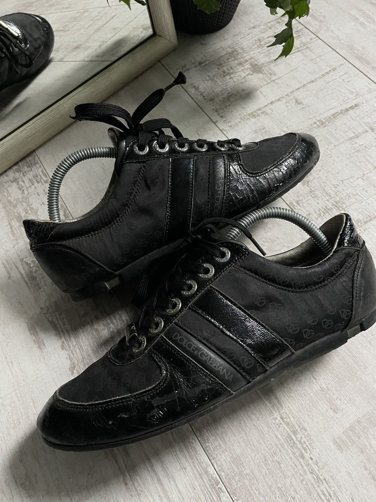 Dolce & Gabbana Vintage Dolce & Gabbana Black Leather Sneakers DG Monogram Size US 8.5 / EU 41-42 - 2 Thumbnail