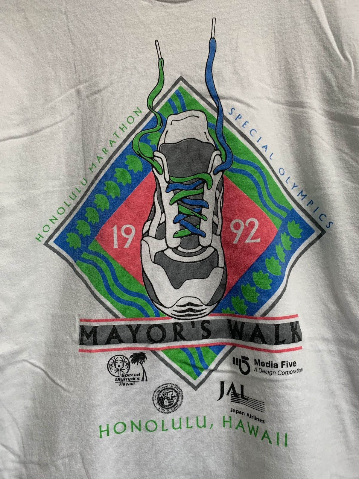 Vintage Vintage Mayors Walk Honolulu Hawaii Tshirt Size US M / EU 48-50 / 2 - 2 Thumbnail