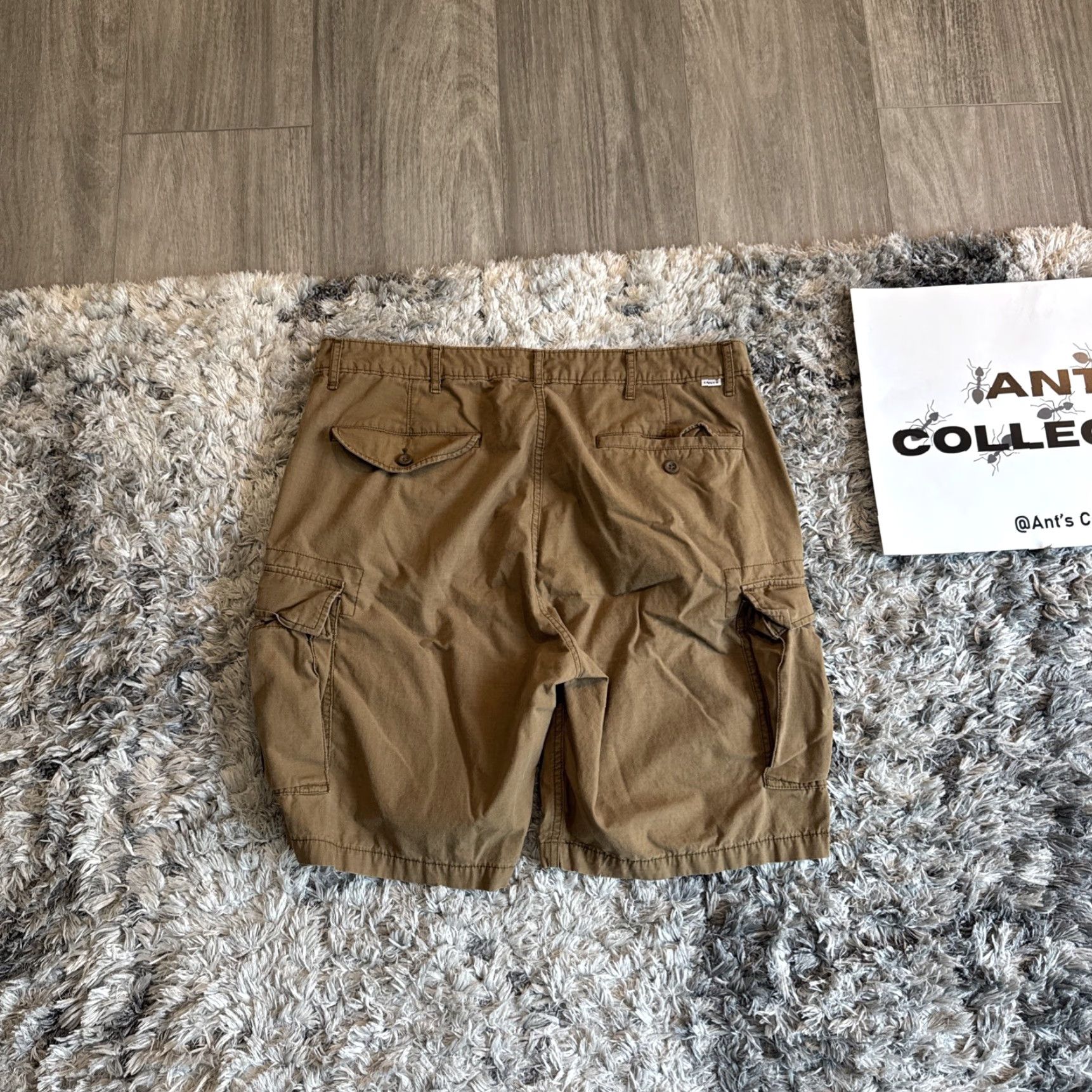 Levi's VINTAGE Levi's Cargo Shorts Men 38 Khaki Multi Pocket Casual Beige Y2K Rare Sz 38 Size US 38 / EU 54 - 6 Thumbnail