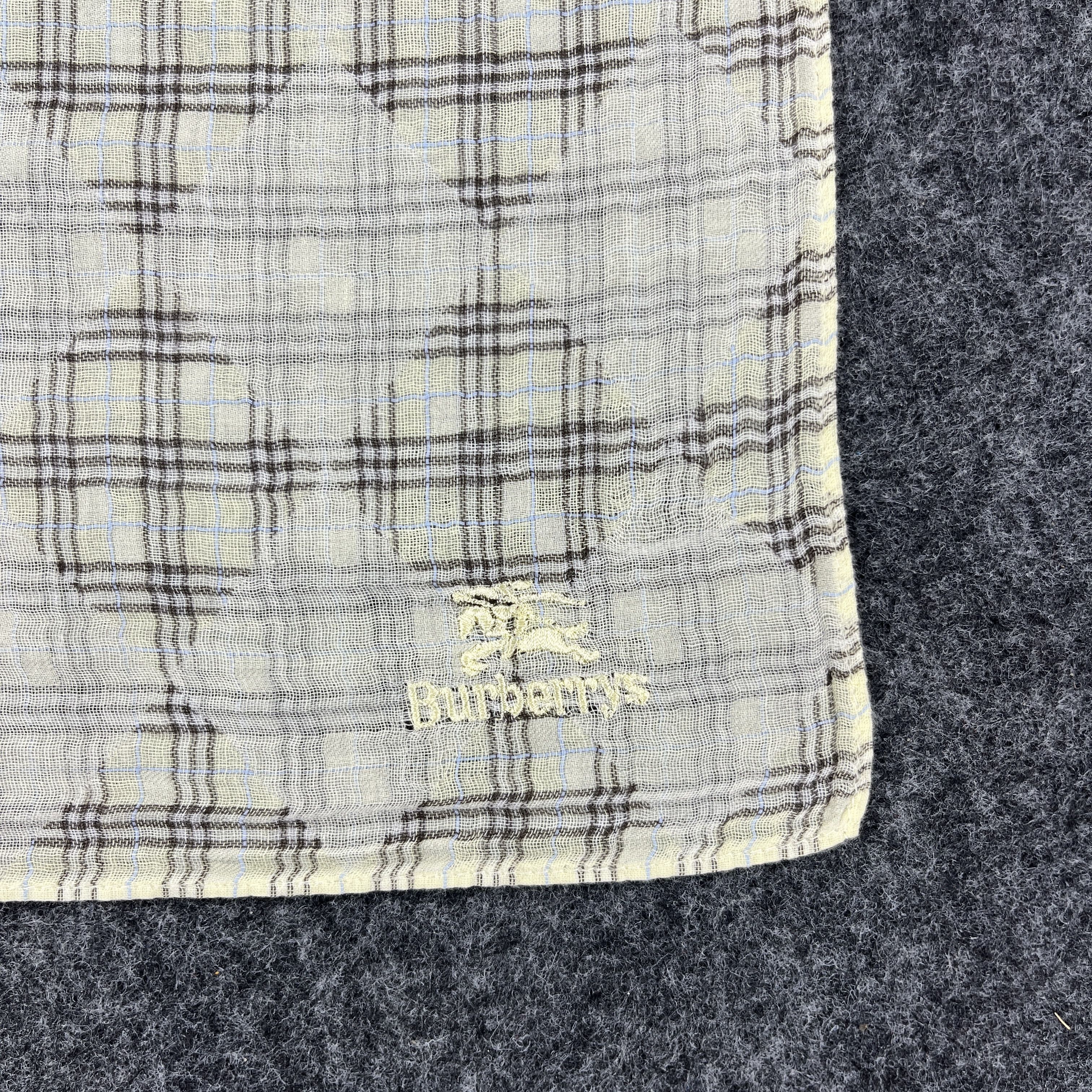 Burberry × Vintage Burberry Handkerchief / Bandana / Neckerchief B229 Size ONE SIZE - 4 Thumbnail
