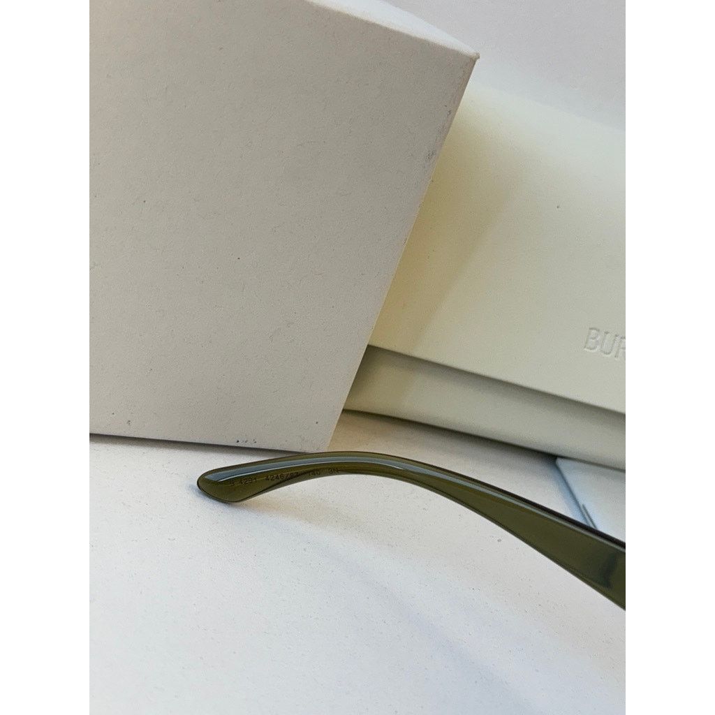 Burberry NEW Burberry BE4291 Green Shield Sunglasses Size ONE SIZE - 6 Thumbnail
