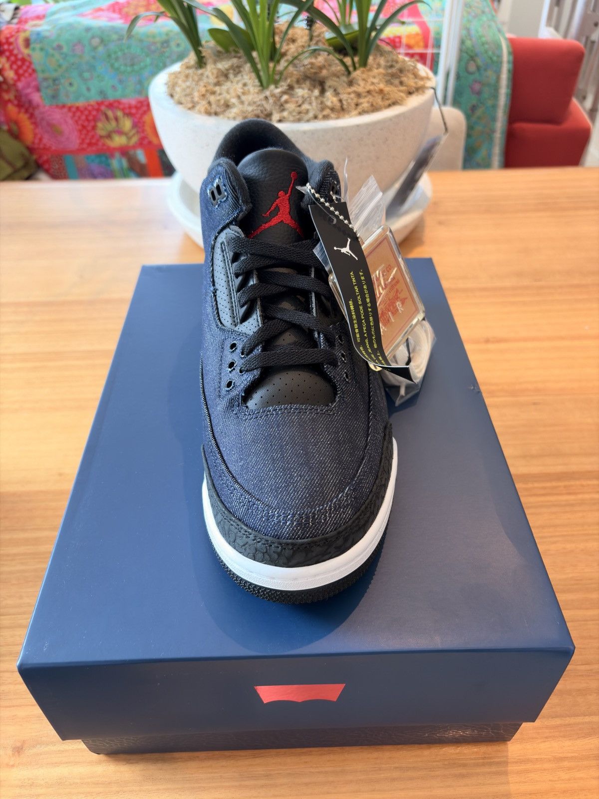 Jordan Brand × Levi's Air Jordan 3 x Levi's Indigo Denim US 10 Deadstock Size US 10 / EU 43 - 8 Thumbnail