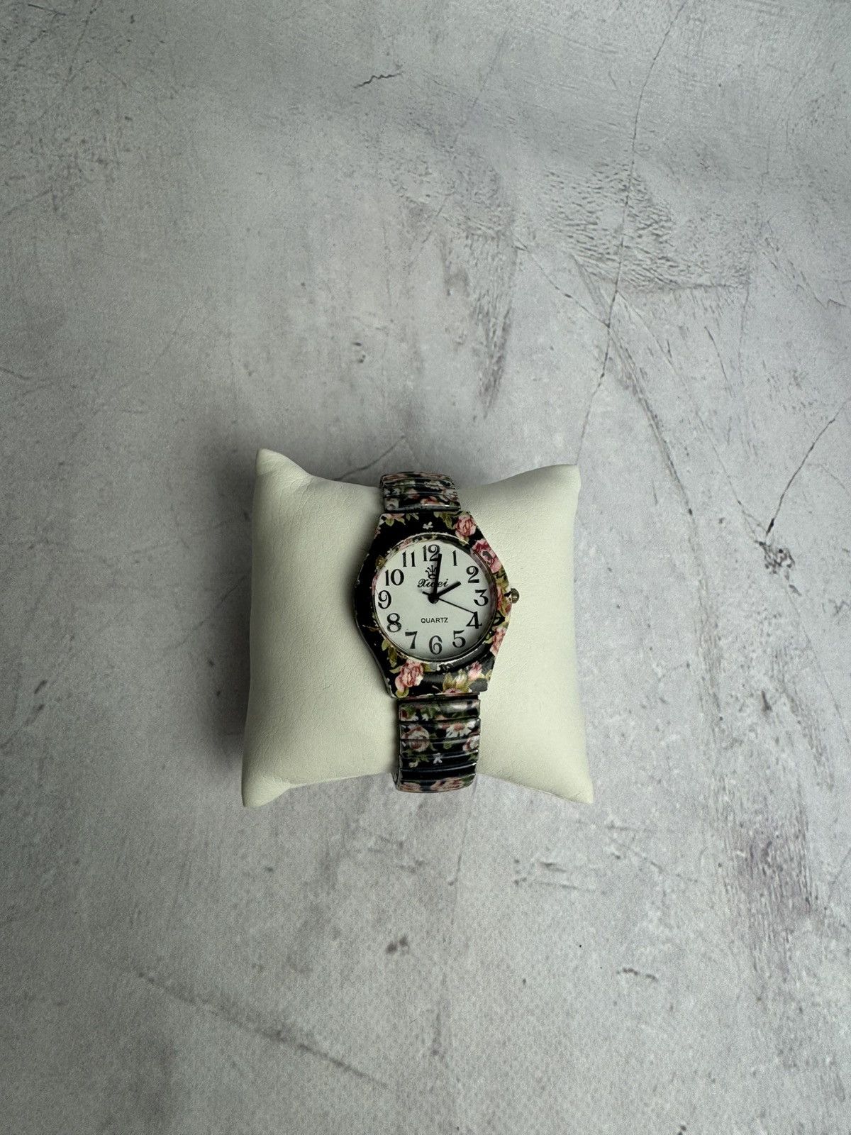 Hysteric Glamour × Vintage Vintage Japanese Style Futuristic Watch Size ONE SIZE - 2 Thumbnail
