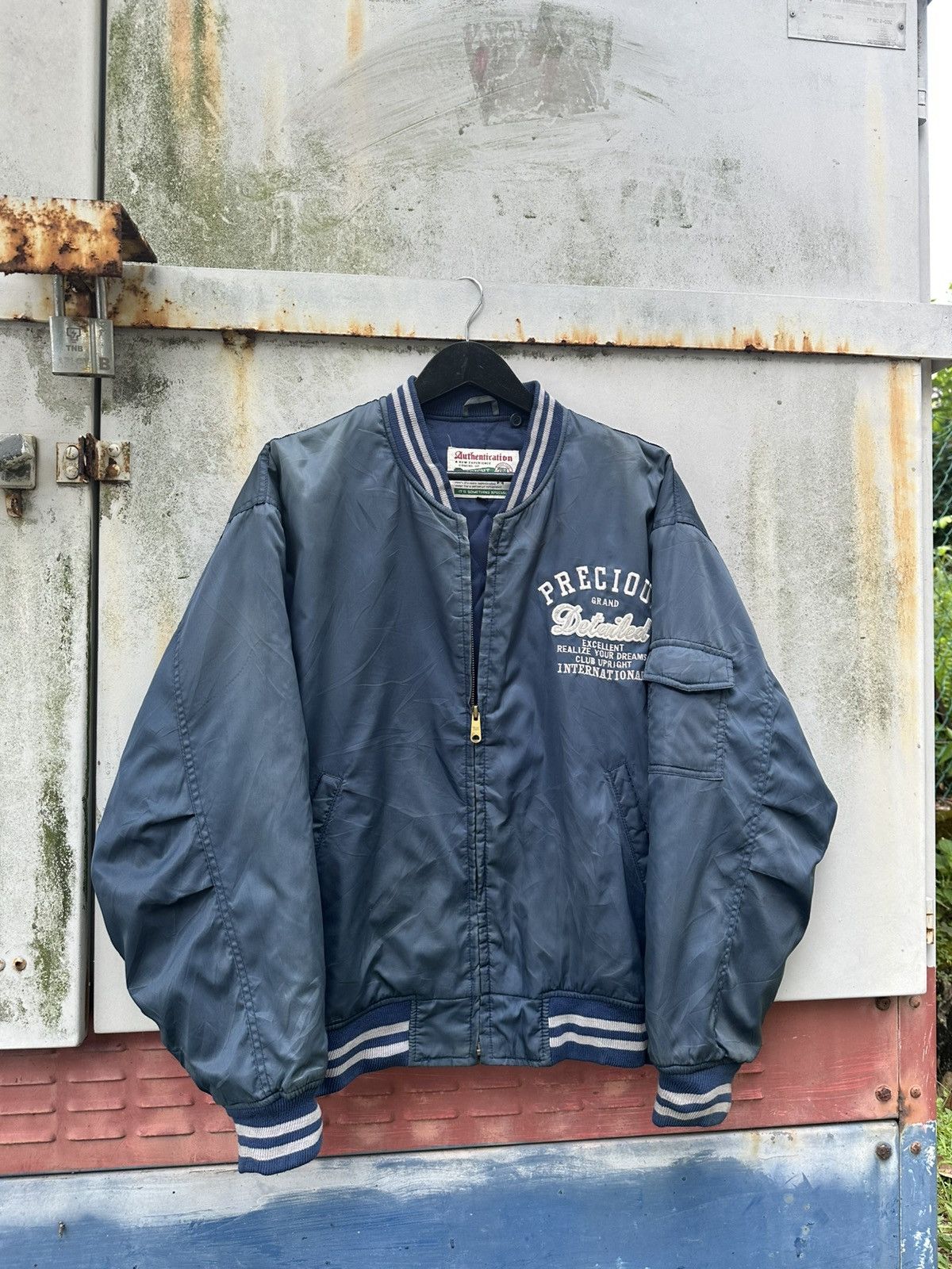 Vintage 👹Vintage Faded Upright Embroidery Logo Bomber Jacket Size US L / EU 52-54 / 3 - 3 Thumbnail
