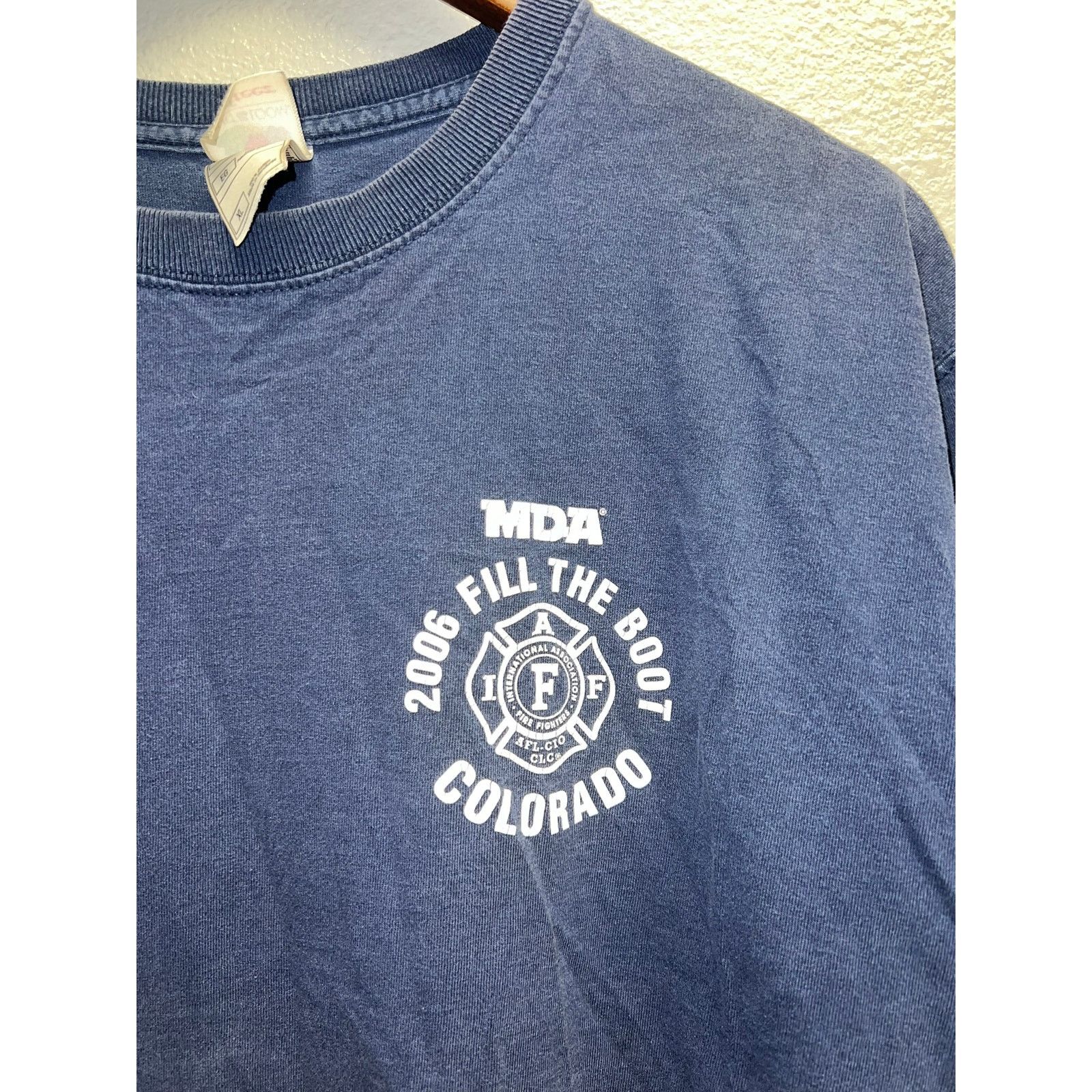 Fruit Of The Loom Vintage Fill The Boot Shirt Firefighter Fire MDA 2006 XL Size US XL / EU 56 / 4 - 3 Thumbnail