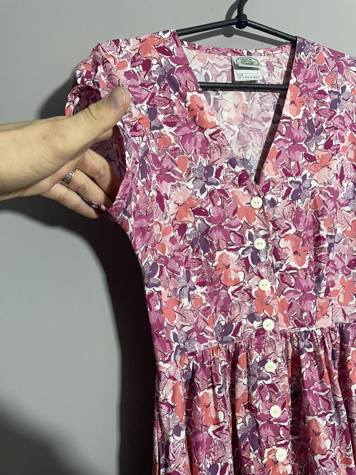 Laura Ashley × Vintage Vintage Laura Ashley 1980s dark pink floral pattern dress Size M / US 6-8 / IT 42-44 - 5 Thumbnail