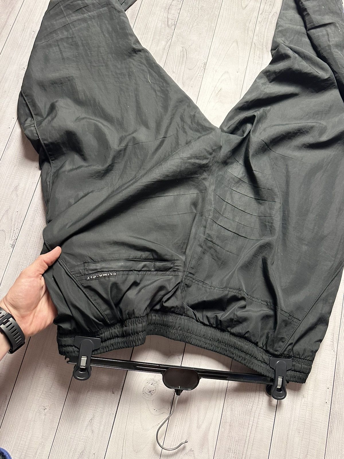 Vintage Vintage Nike drill pants logo Y2K joggers size XXL Size US 38 / EU 54 - 11 Thumbnail