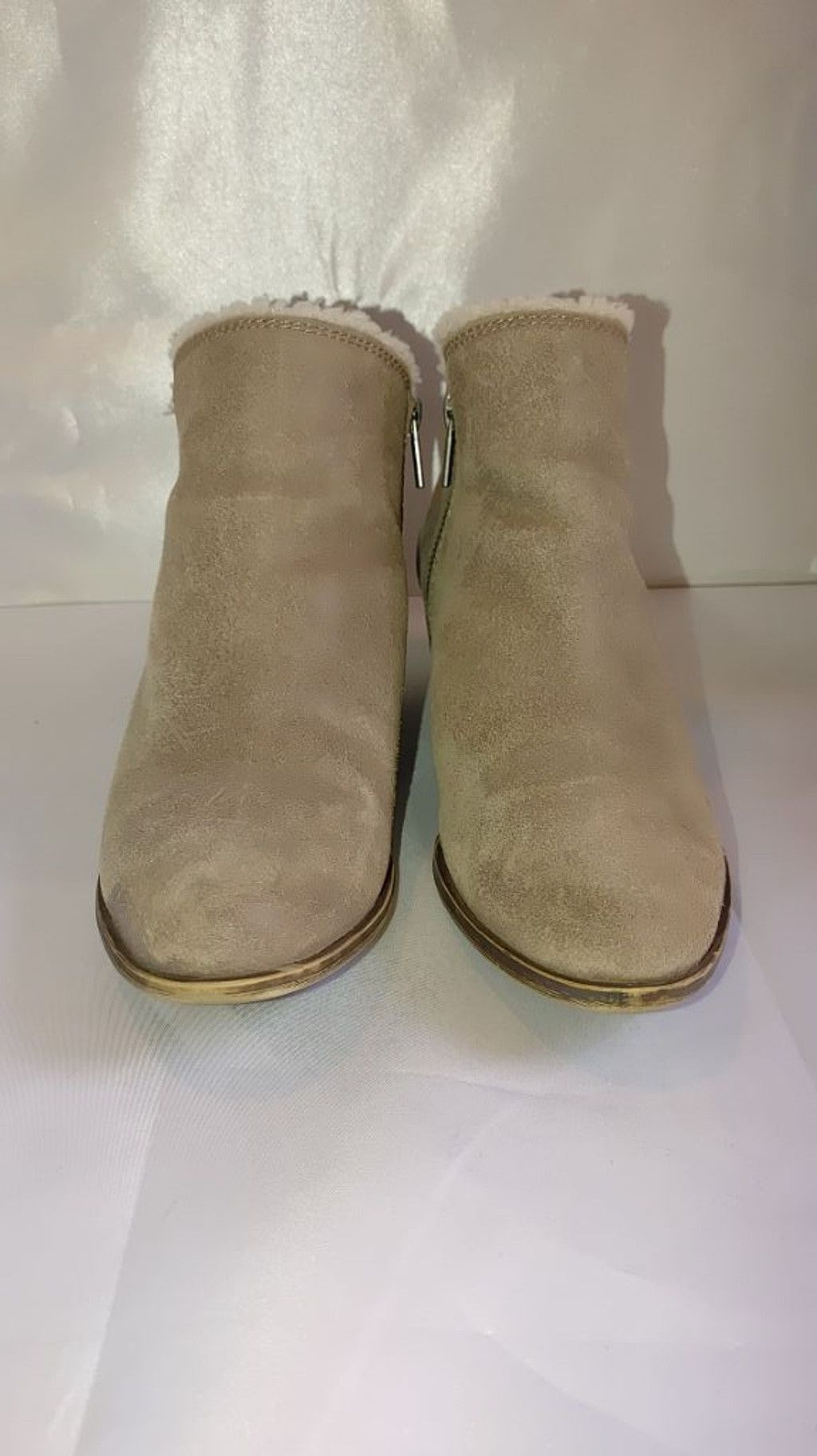 Lucky Brand Lucky Brand Basel Suede Shearling Sherpa Booties Size 9M Size US 9 / IT 39 - 4 Thumbnail