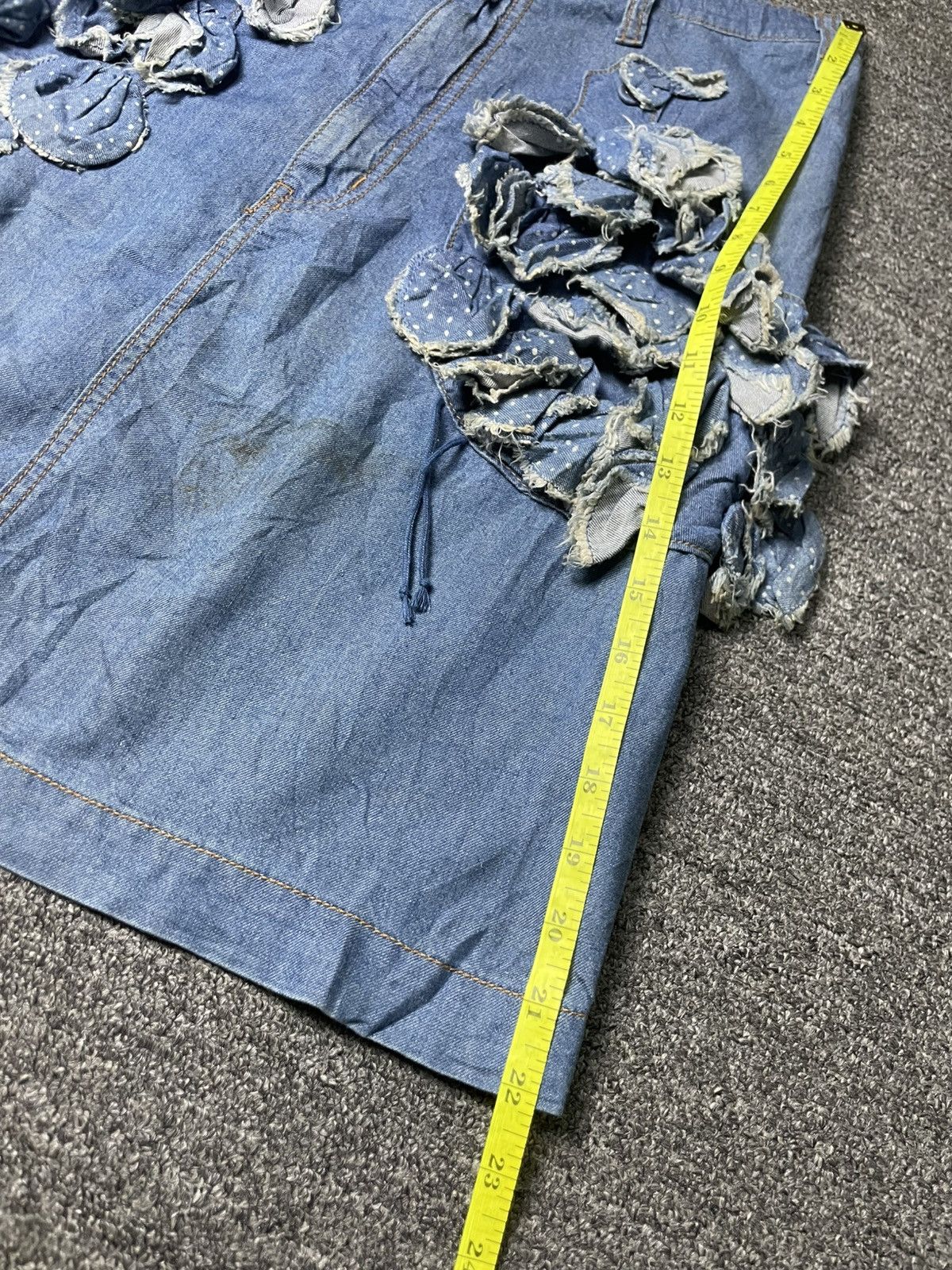 Issey Miyake × Japanese Brand × Ne-Net NE-NET by Issey Miyake Flower Ruffles Denim Skirt (83) Size 30" / US 8 / IT 44 - 12 Thumbnail
