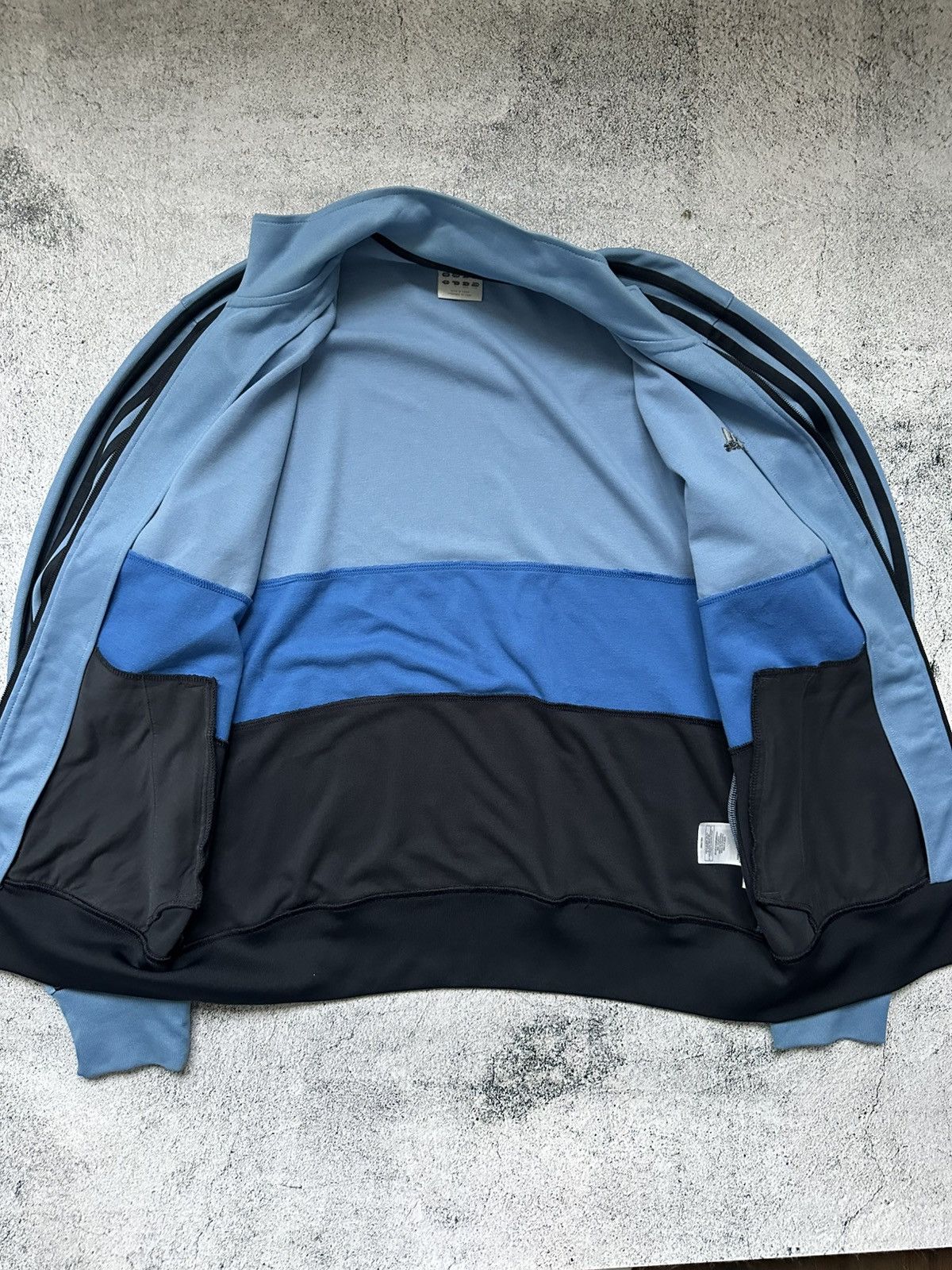 Adidas Vintage Adidas Olympic Light Jacket Men’s L Blue Size US L / EU 52-54 / 3 - 8 Thumbnail