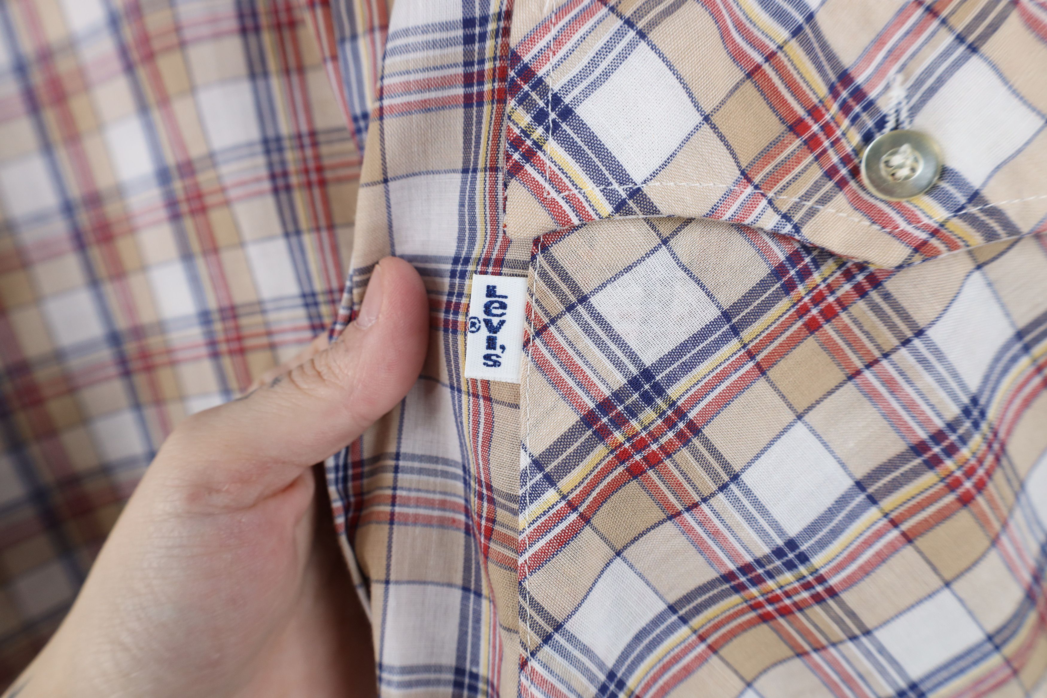 Levi's Vintage 70s Levis Short Sleeve Collared Button Shirt USA Size US XL / EU 56 / 4 - 4 Thumbnail
