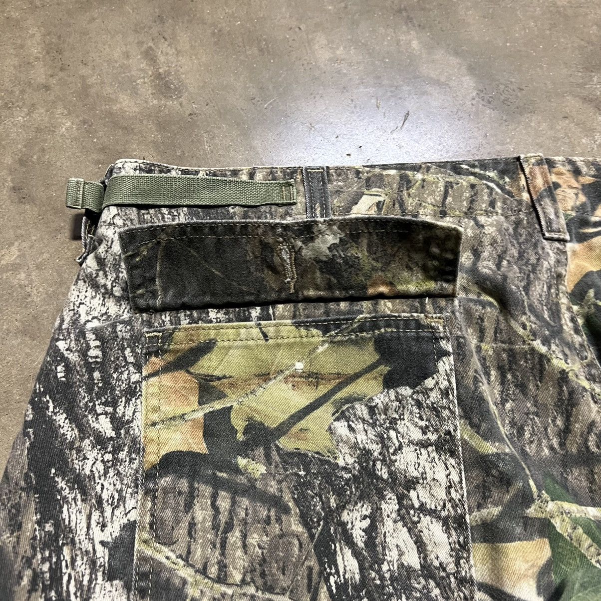 Cabelas Vintage Cabelas Camo Cargo Pants Hunting Woodland Baggy Y2K Size US 38 / EU 54 - 9 Thumbnail