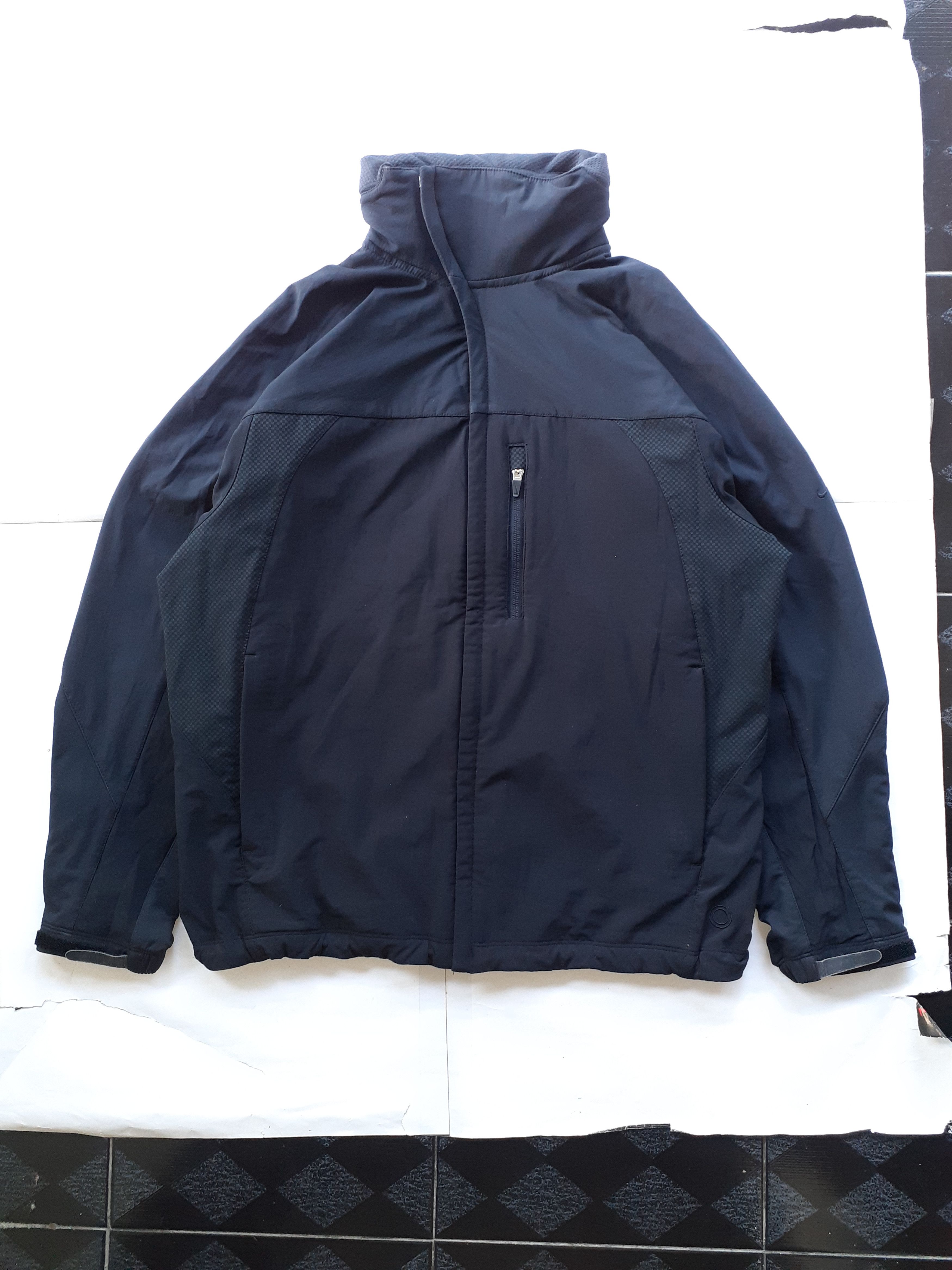 image of ‘00S Nike Sphere Asymmetrical Jacket in Black, Men's (Size XL)