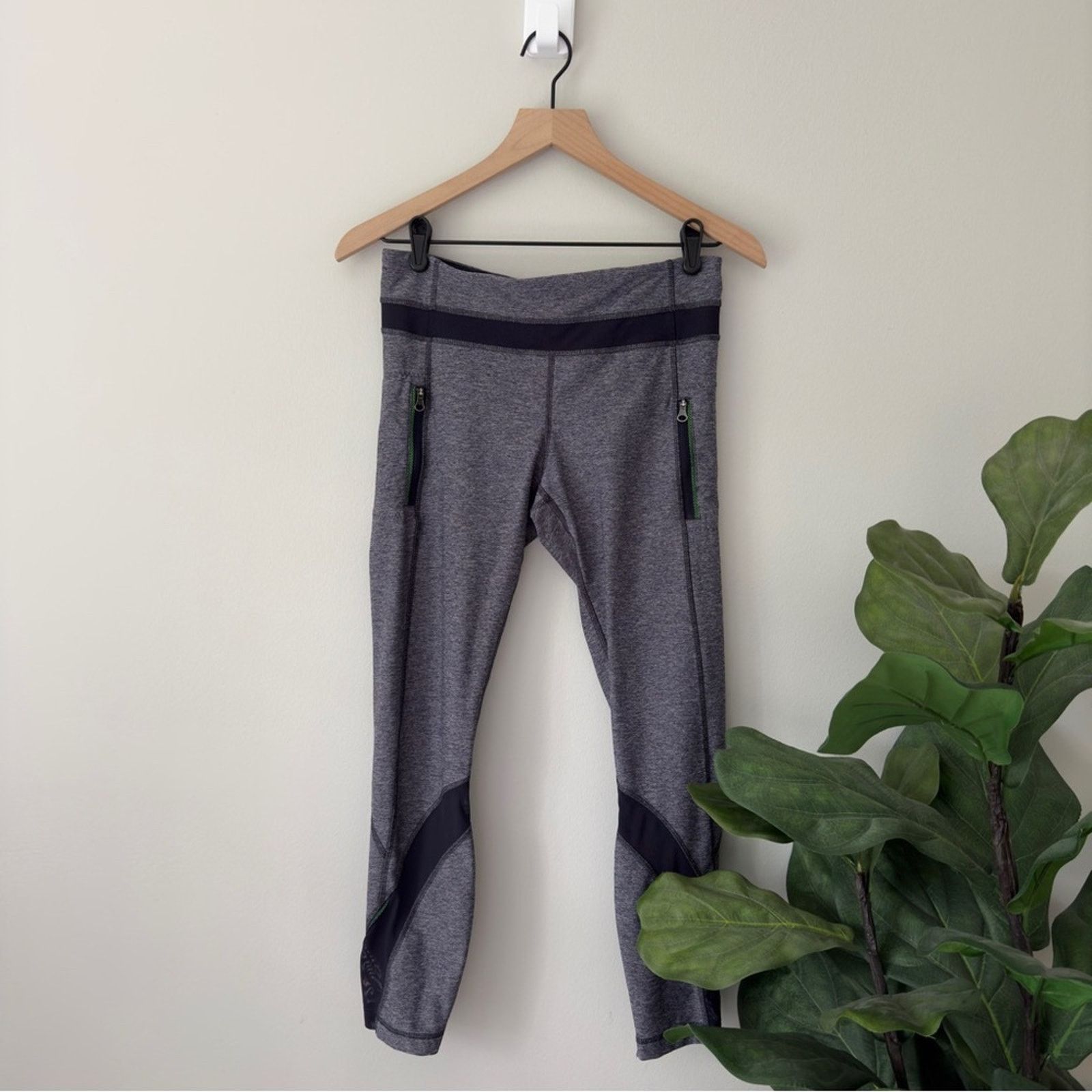 Lululemon Lululemon Inspire Tight II (Mesh) in Heathered Naval Blue 8 Size 30" / US 8 / IT 44 - 3 Thumbnail