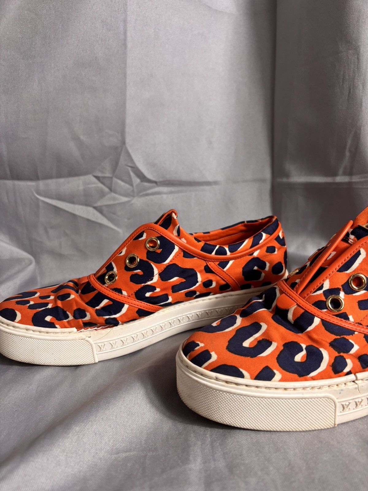 Louis Vuitton Louis Vuitton Tiger Print Sneaker Size US 7.5 / IT 37.5 - 6 Thumbnail