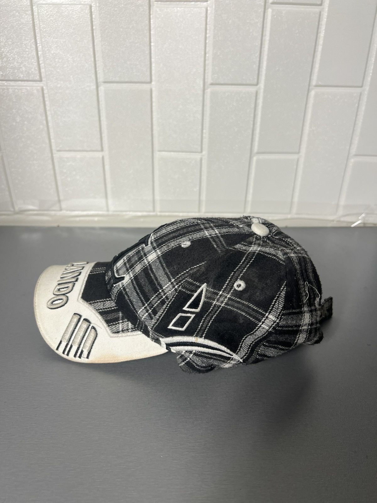 NBA VERY RARE FLORIDA ORLANDO BASKETBALL CAP RETRO Y2K 90s NBA Size ONE SIZE - 3 Thumbnail