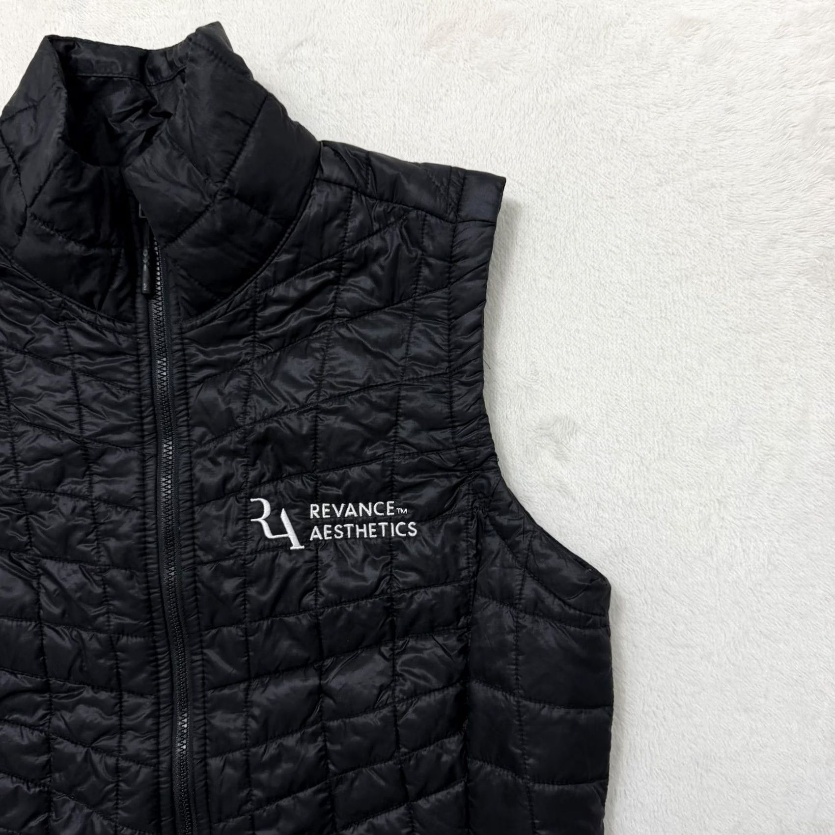 The North Face VINTAGE The North Face Vest Womens Small Black ThermoBall Eco Quilted Full Zip Warm Size S / US 4 / IT 40 - 3 Thumbnail