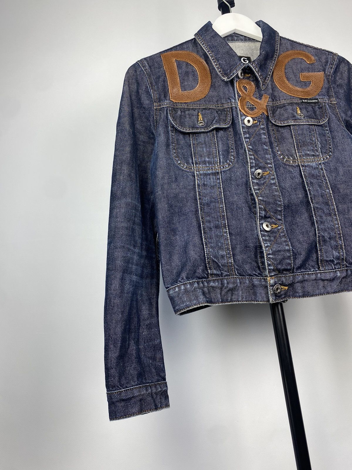 Designer × Dolce & Gabbana 🔥 Archive Big Leather logo D&G Dolce&Gabbana denim jacket Size S / US 4 / IT 40 - 4 Thumbnail