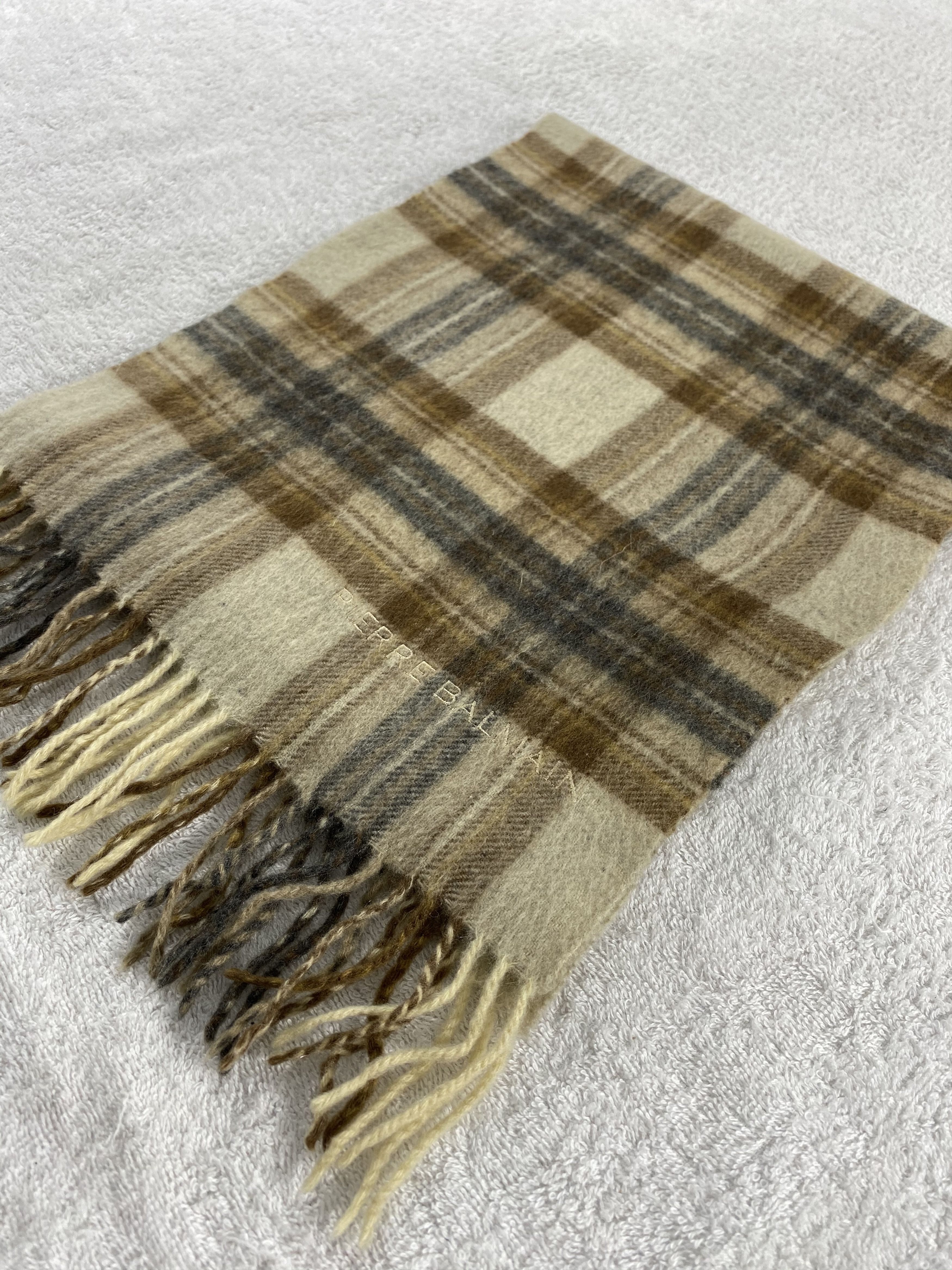 Pierre Balmain Pierre Balmain Scarf / Muffler / Neckwear - WW1700 Size ONE SIZE - 3 Thumbnail