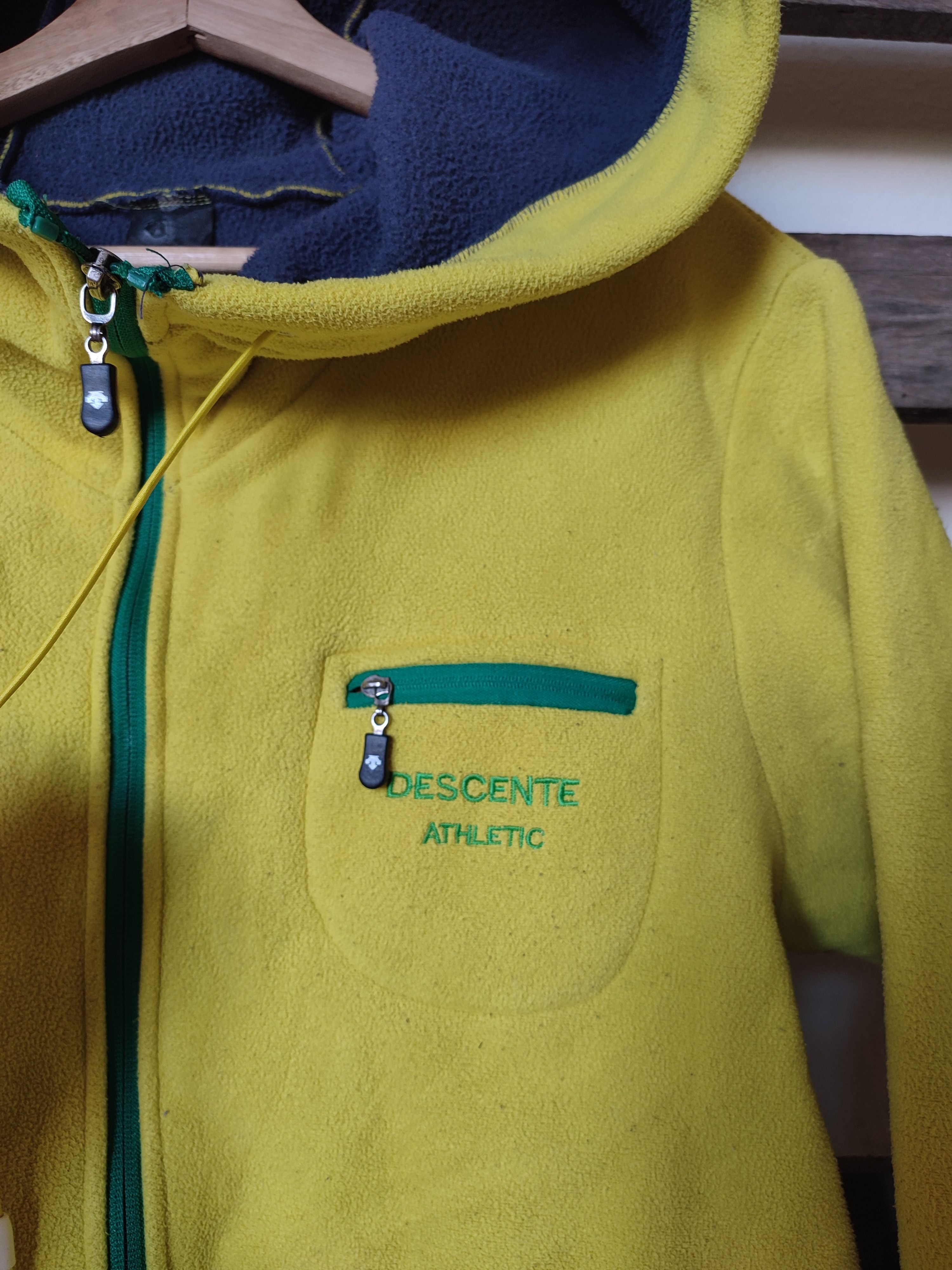 Descente 90s DESCENTE ATHLETIC FLEECE HOODIES Size US M / EU 48-50 / 2 - 4 Thumbnail
