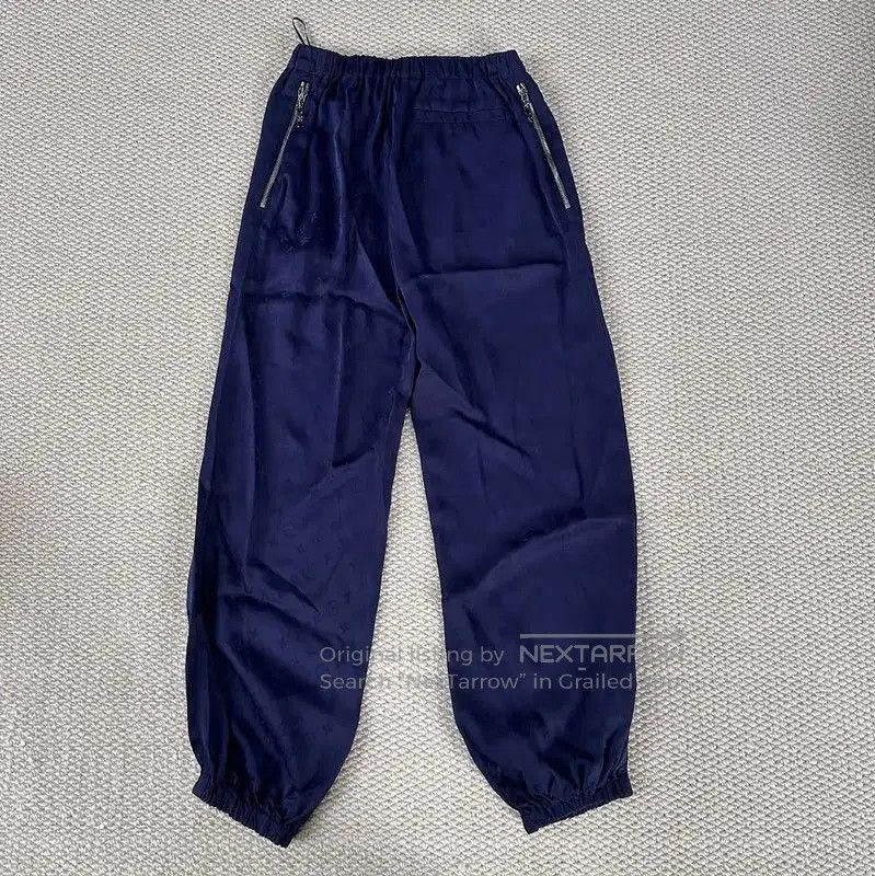 Louis Vuitton Louis Vuitton Women's Casual Silk Pants . Size 22" - 2 Thumbnail