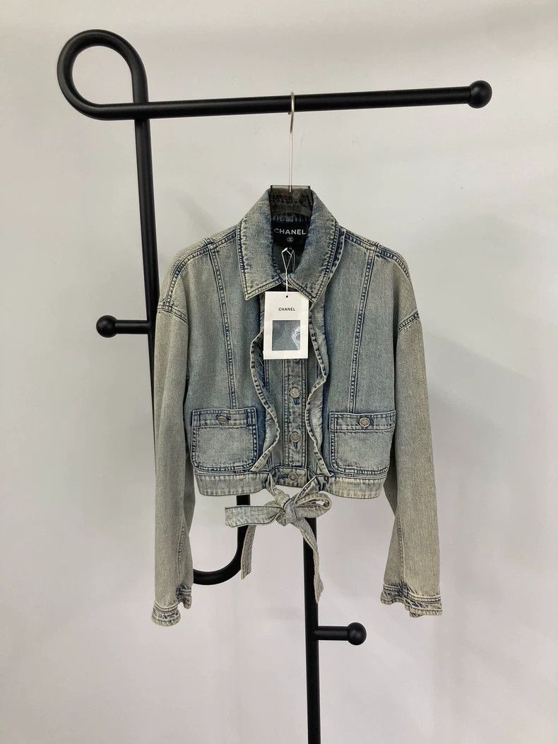 Chanel Chanel Old ruffled denim jacket Size XXS / US 00 / IT 34 - 1 Thumbnail
