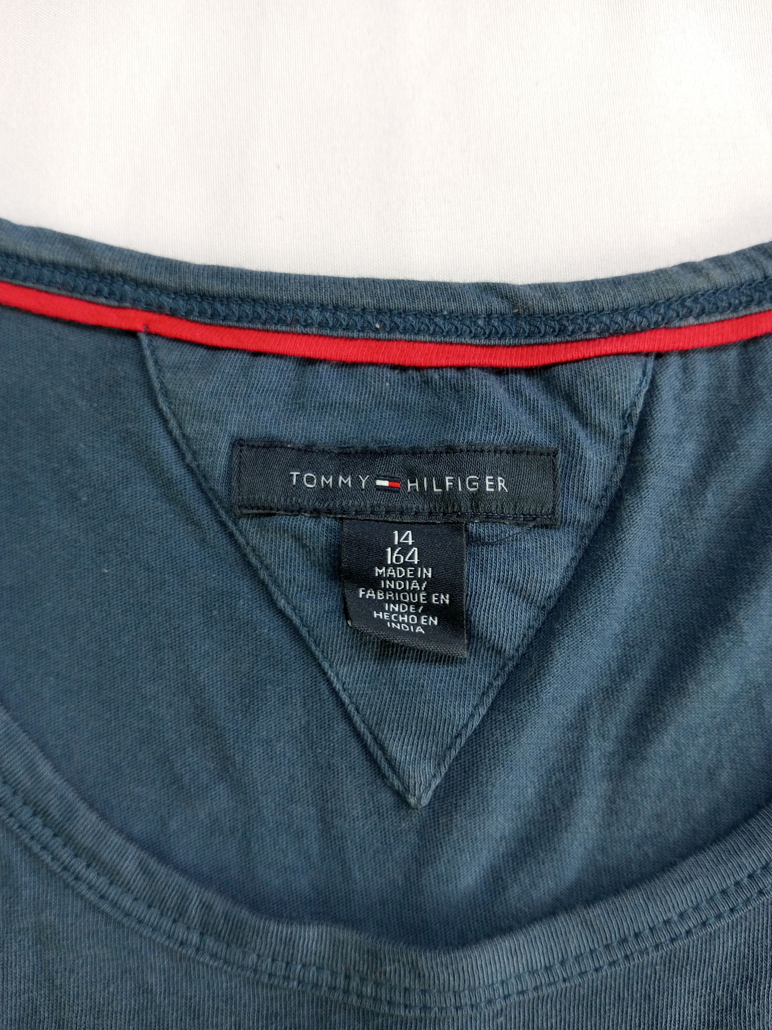 Tommy Hilfiger × Vintage Vintage Tommy Hilfiger Girl Tee Tommy Hilfiger Size US XS / EU 42 / 0 - 9 Thumbnail