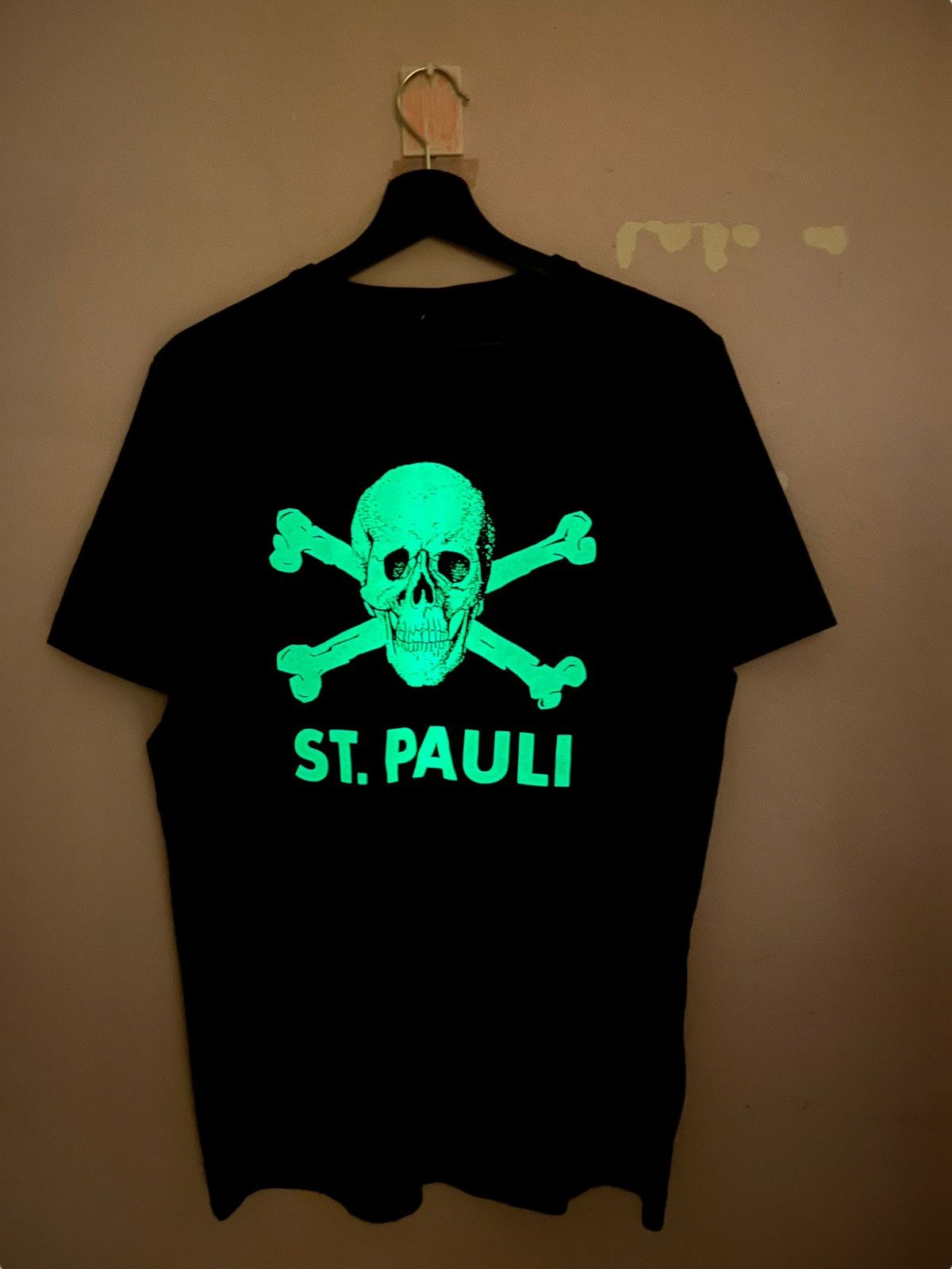 Vintage St. Pauli Luminous Football T-Shirt Black Size US M / EU 48-50 / 2 - 1 Thumbnail