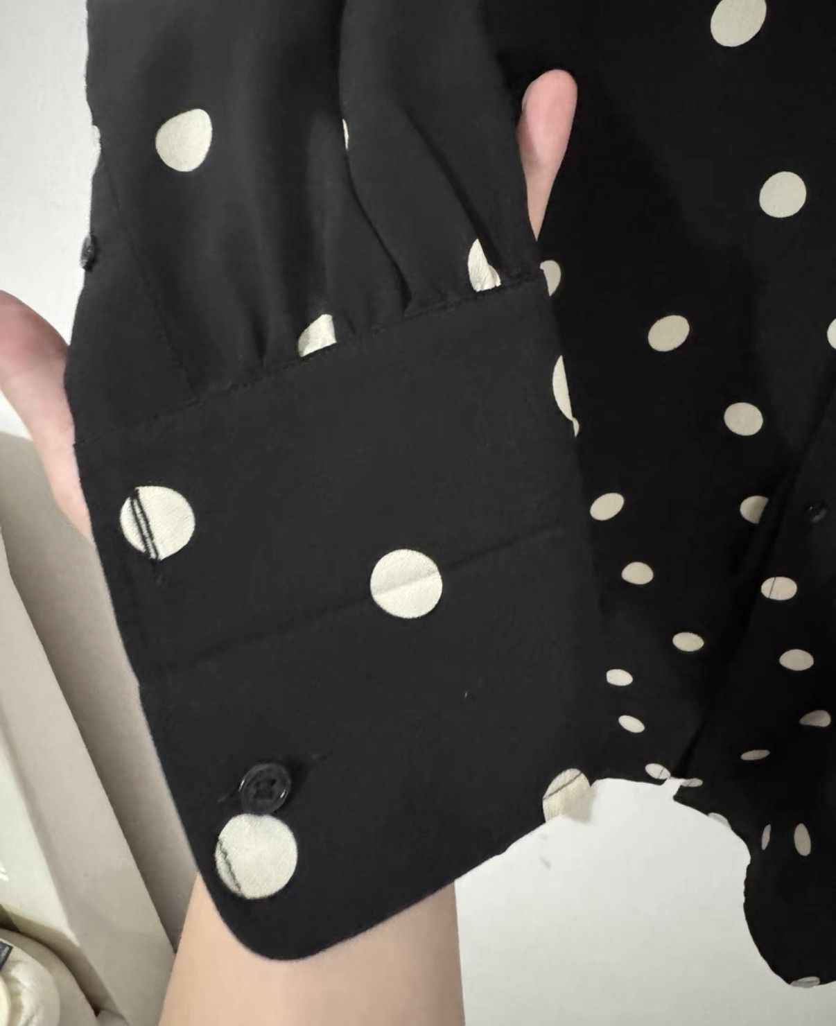Saint Laurent Paris Saint Laurent 20FW Silk Black/White Large Polka Dot Shirt Size US L / EU 52-54 / 3 - 4 Thumbnail