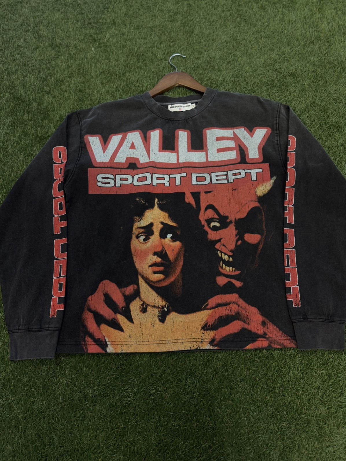 Vale Vale Long Sleeve Scared Devil Tee Size M (NEW) Size US M / EU 48-50 / 2 - 1 Thumbnail