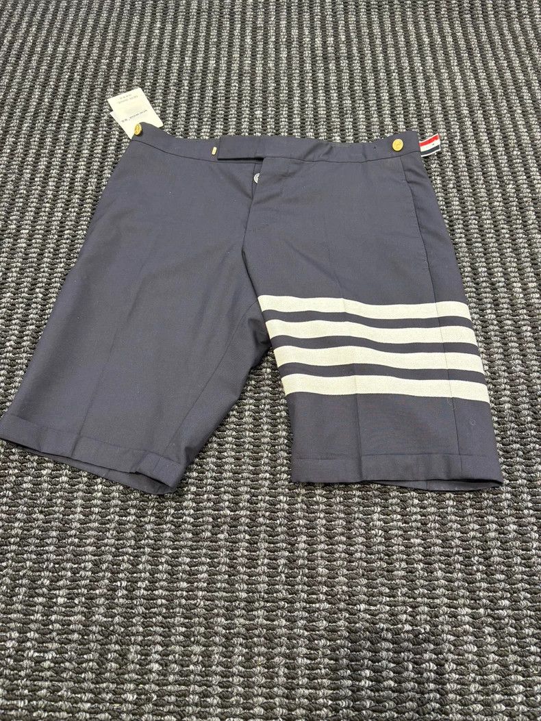 Thom Browne Thom Browne Casual pants and shorts in navy blue Size US 27 - 1 Thumbnail