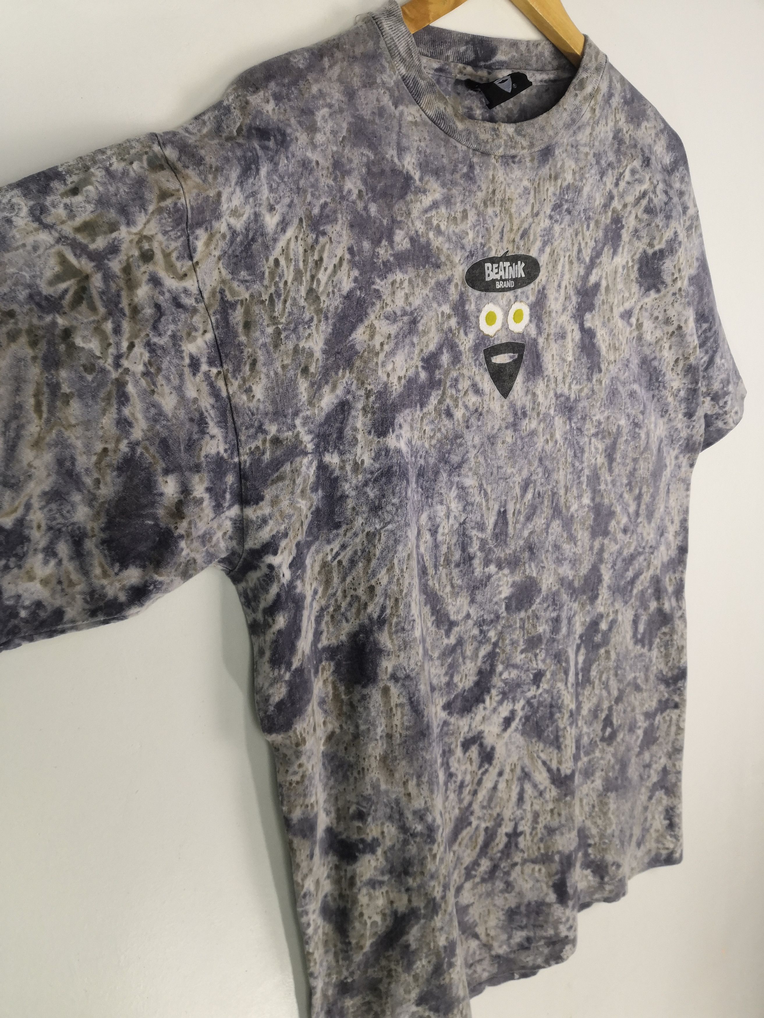 Vintage Vintage 1996 Beatnik Fried T-Shirt Big Logo Spellout Skate Size US L / EU 52-54 / 3 - 3 Thumbnail