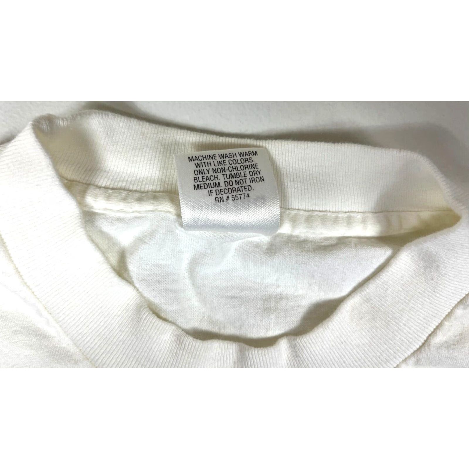 Vintage VINTAGE Murina The LaSalle Banks 5K Run Chicago T-Shirt Shope Prefix? Size US L / EU 52-54 / 3 - 7 Thumbnail
