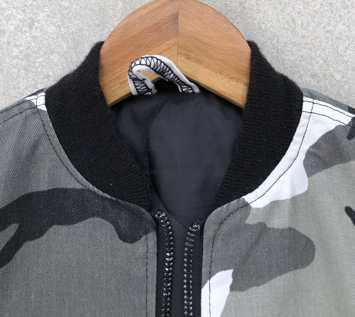 Alpha Industries Vintage Camo MA-1 Flyer’s Intermediate Bomber Jacket USA 🇺🇸 Size M / US 6-8 / IT 42-44 - 9 Thumbnail