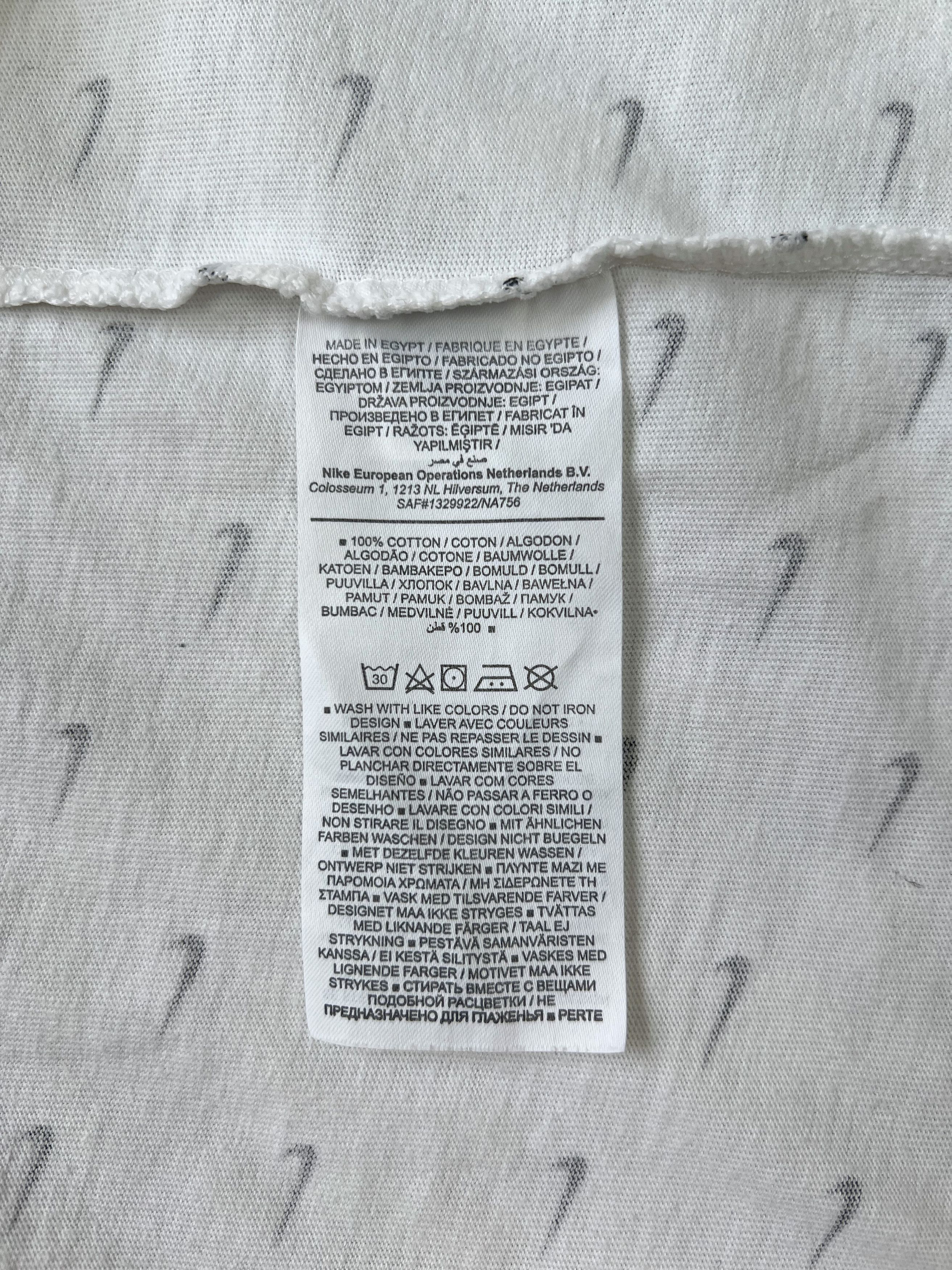 Nike Nike All-Over Mini Swoosh Logo T-Shirt Tee XL Size US XL / EU 56 / 4 - 19 Thumbnail