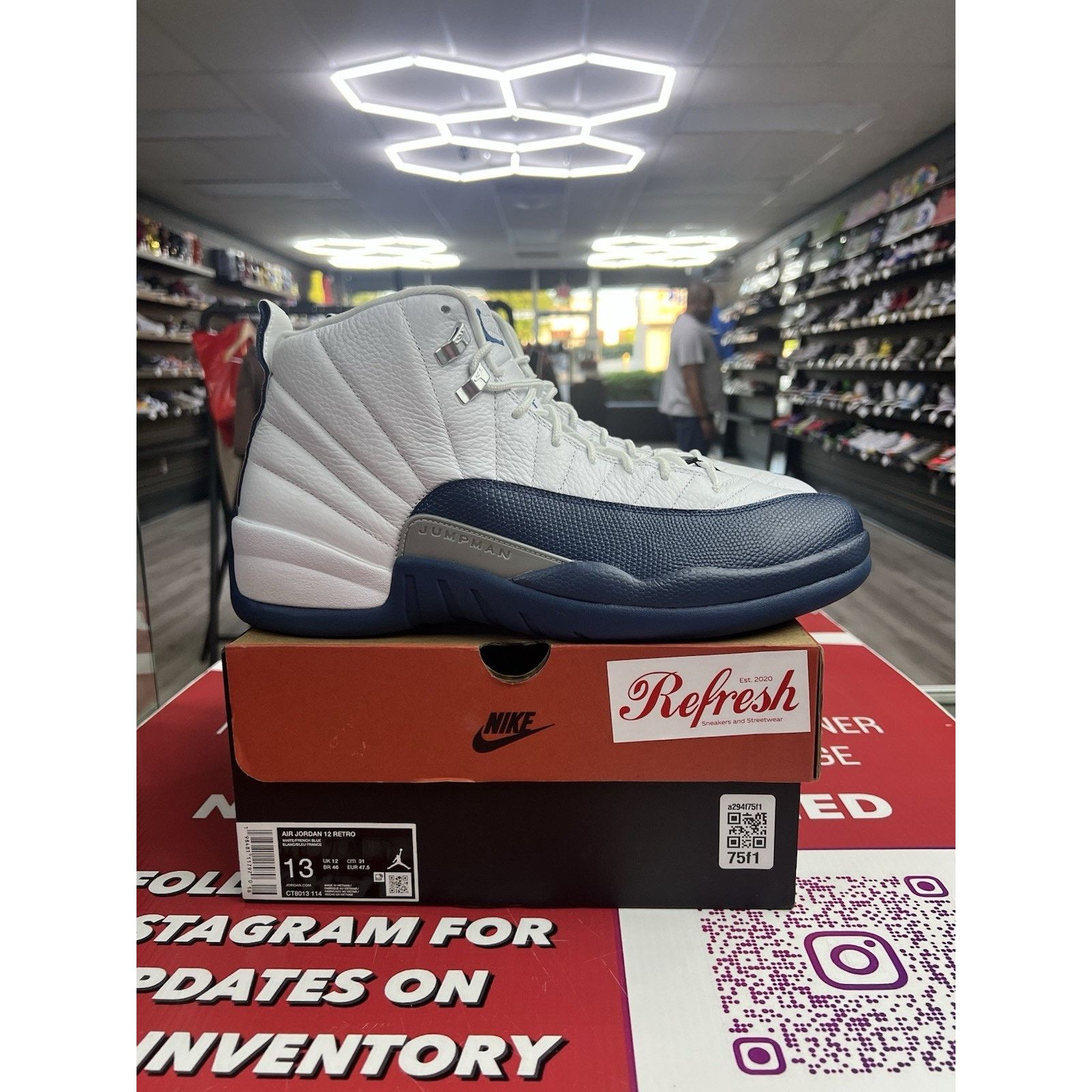 Jordan Brand Air Jordan 12 Retro 2016 French Blue 2016 | Grailed display picture 3