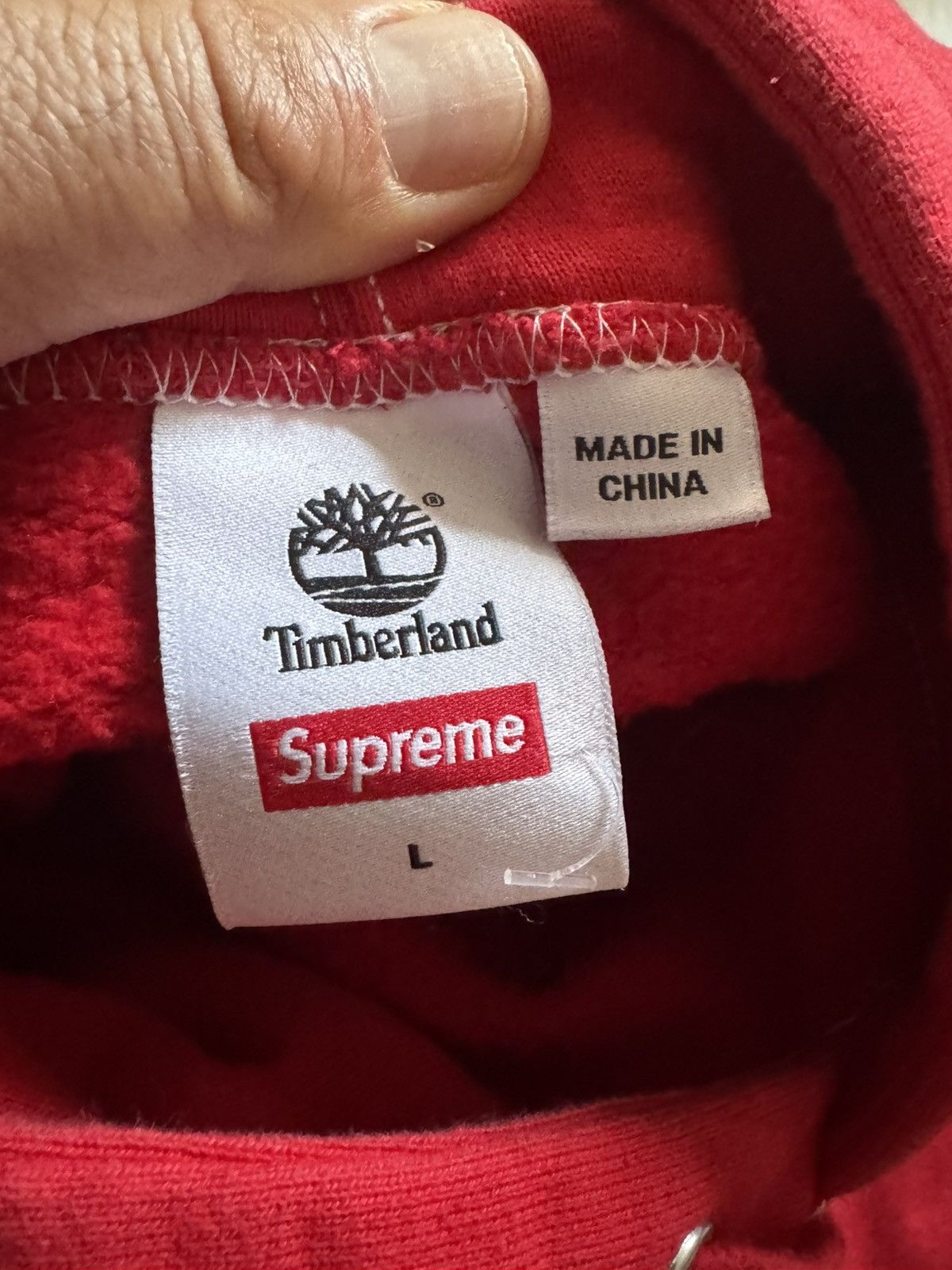 Supreme × Timberland SUPREME x TIMBERLAND hoodie sizes in photos by tape measure Size US L / EU 52-54 / 3 - 10 Thumbnail
