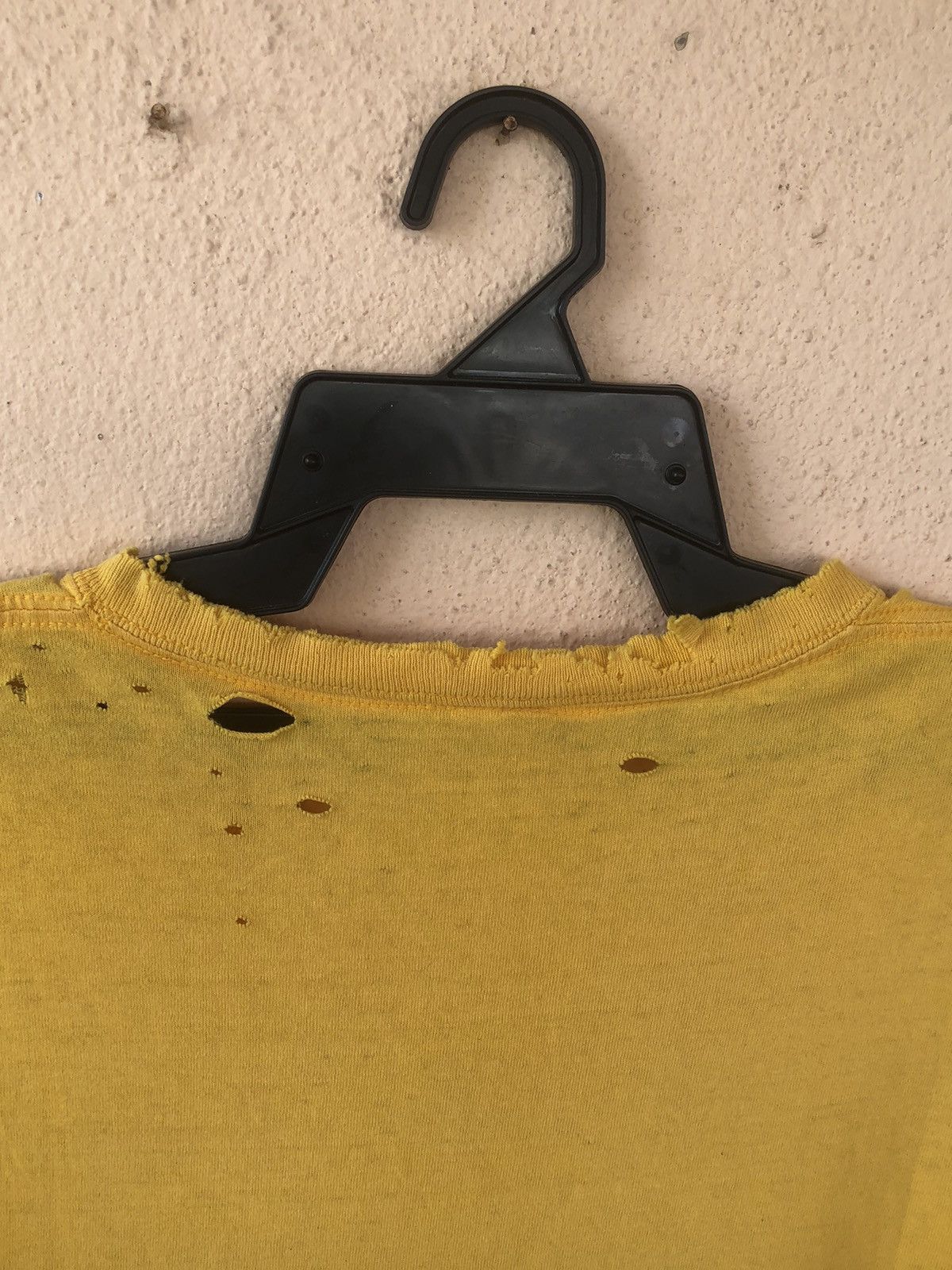 Band Tees Thrashed 💥 Vintage BEASTIE BOYS Tee Size US XL / EU 56 / 4 - 17 Thumbnail