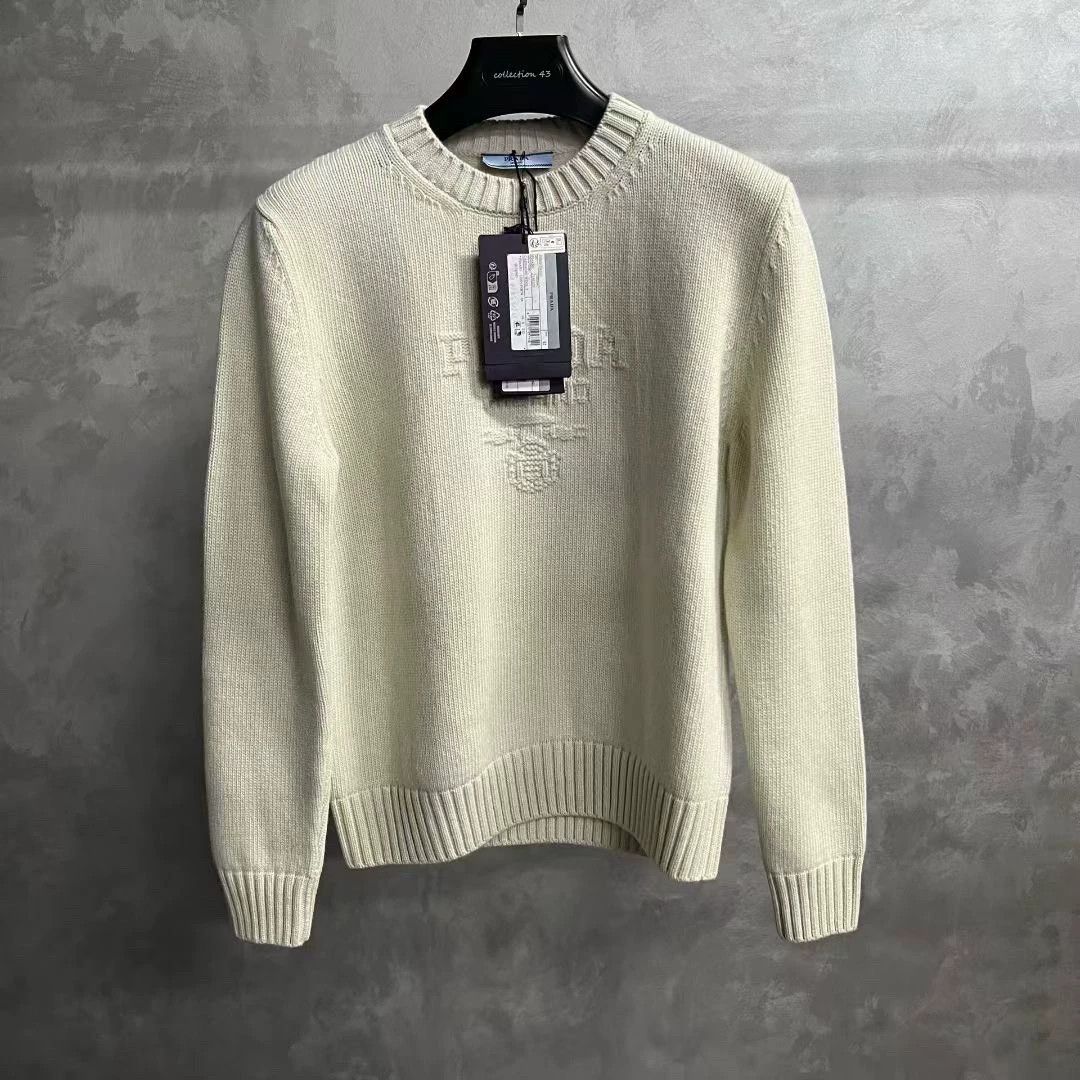 Prada prada white logo long sleeve sweater Size US M / EU 48-50 / 2 - 1 Thumbnail