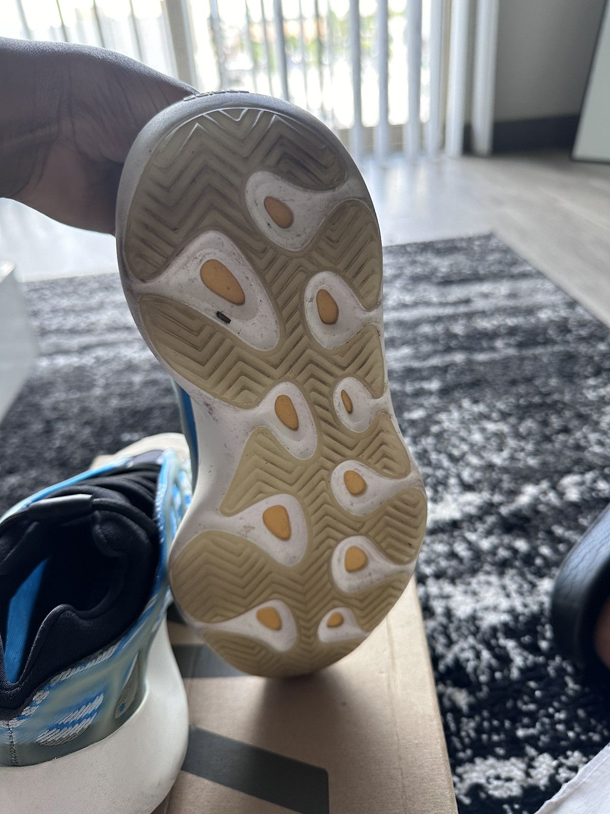 Yeezy Yeezy 700 “Azareth” Size US 5.5 / EU 38 - 7 Thumbnail