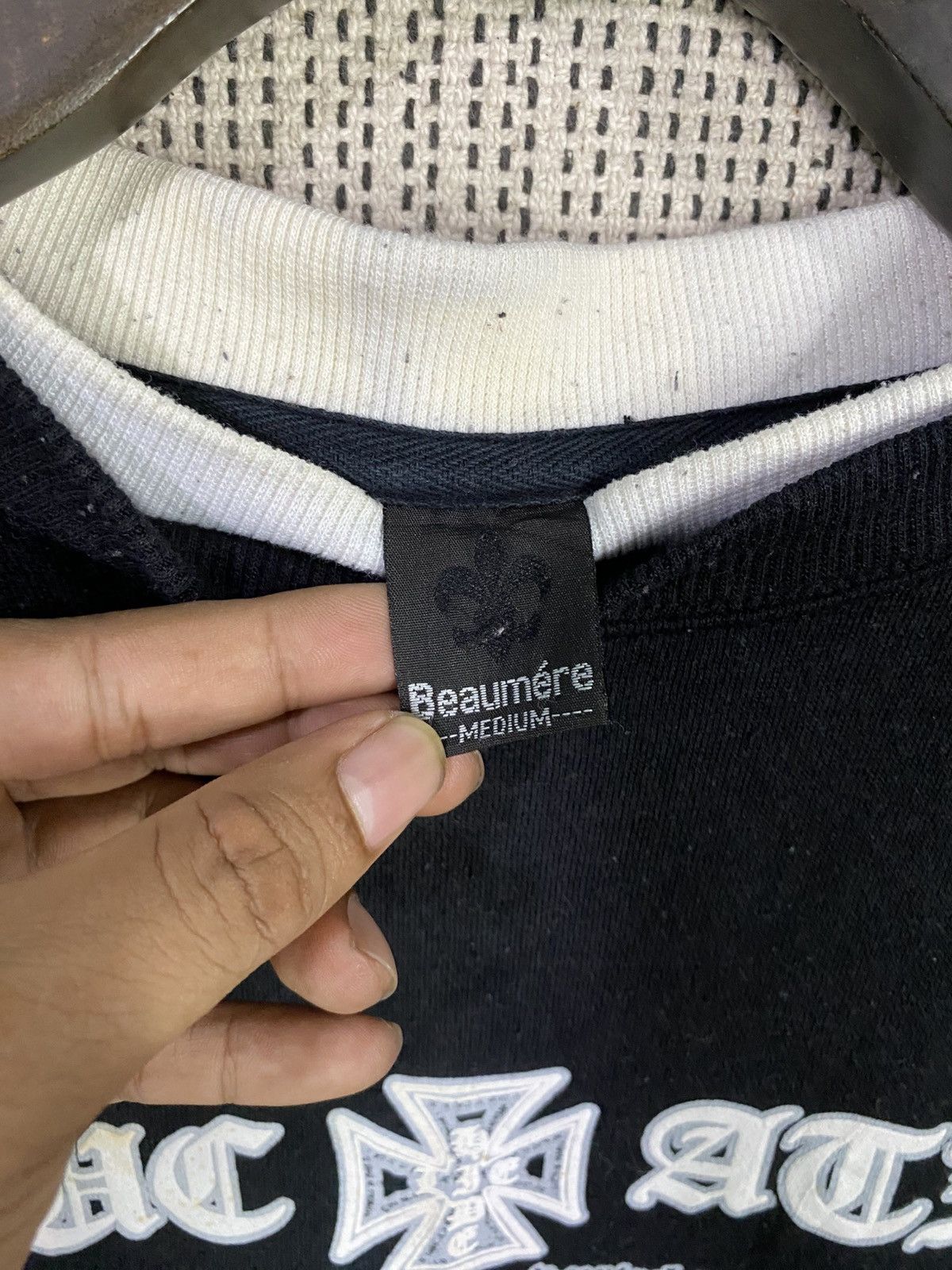 Beaumere Vintage y2k beaumere cross sweatshirt crewneck back hit Size US M / EU 48-50 / 2 - 10 Thumbnail