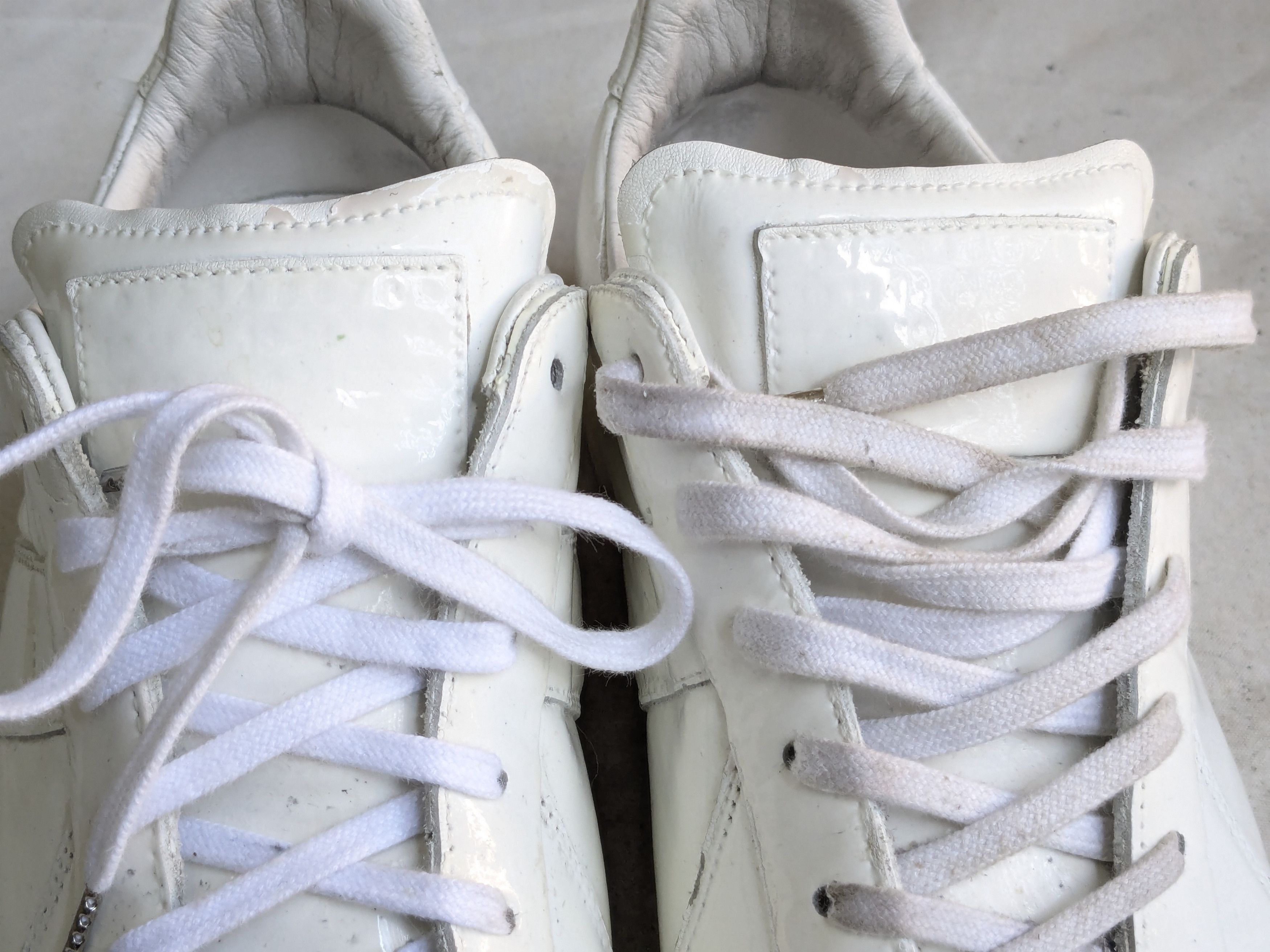 Maison Margiela Maison Margiela Replica Gat White 9 42 Rubber Low Tops Size US 9 / EU 42 - 3 Thumbnail