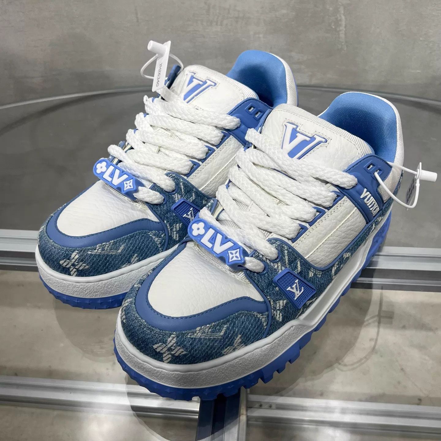 Louis Vuitton LV Trainer Maxi White Blue Denim Pang Ding UK6 Size US 7 / EU 40 - 2 Thumbnail