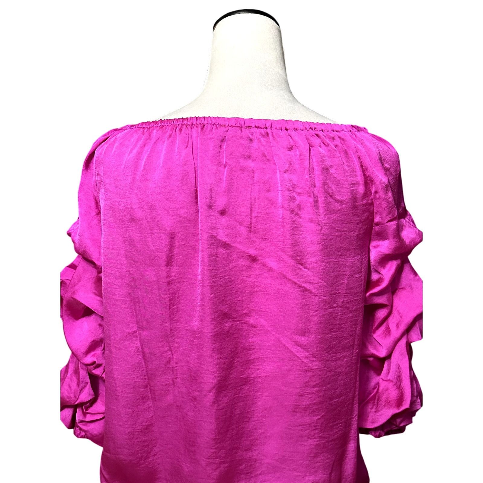 Vince Camuto Vince Camuto Women's Hot Pink Off Shoulder Blouse S NWT Size S / US 4 / IT 40 - 7 Thumbnail